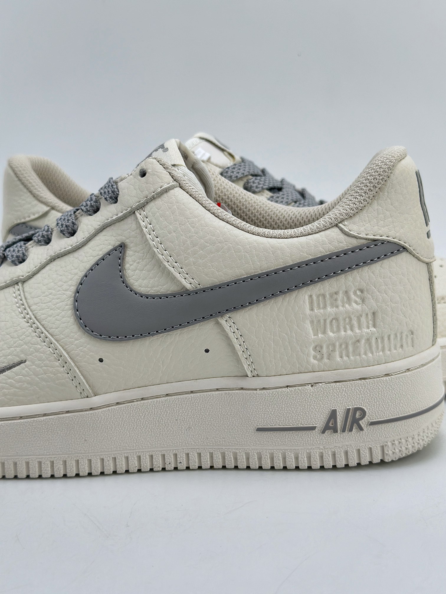 240 Nike Air Force 1 Low 07 白灰满天星 DD8959-708