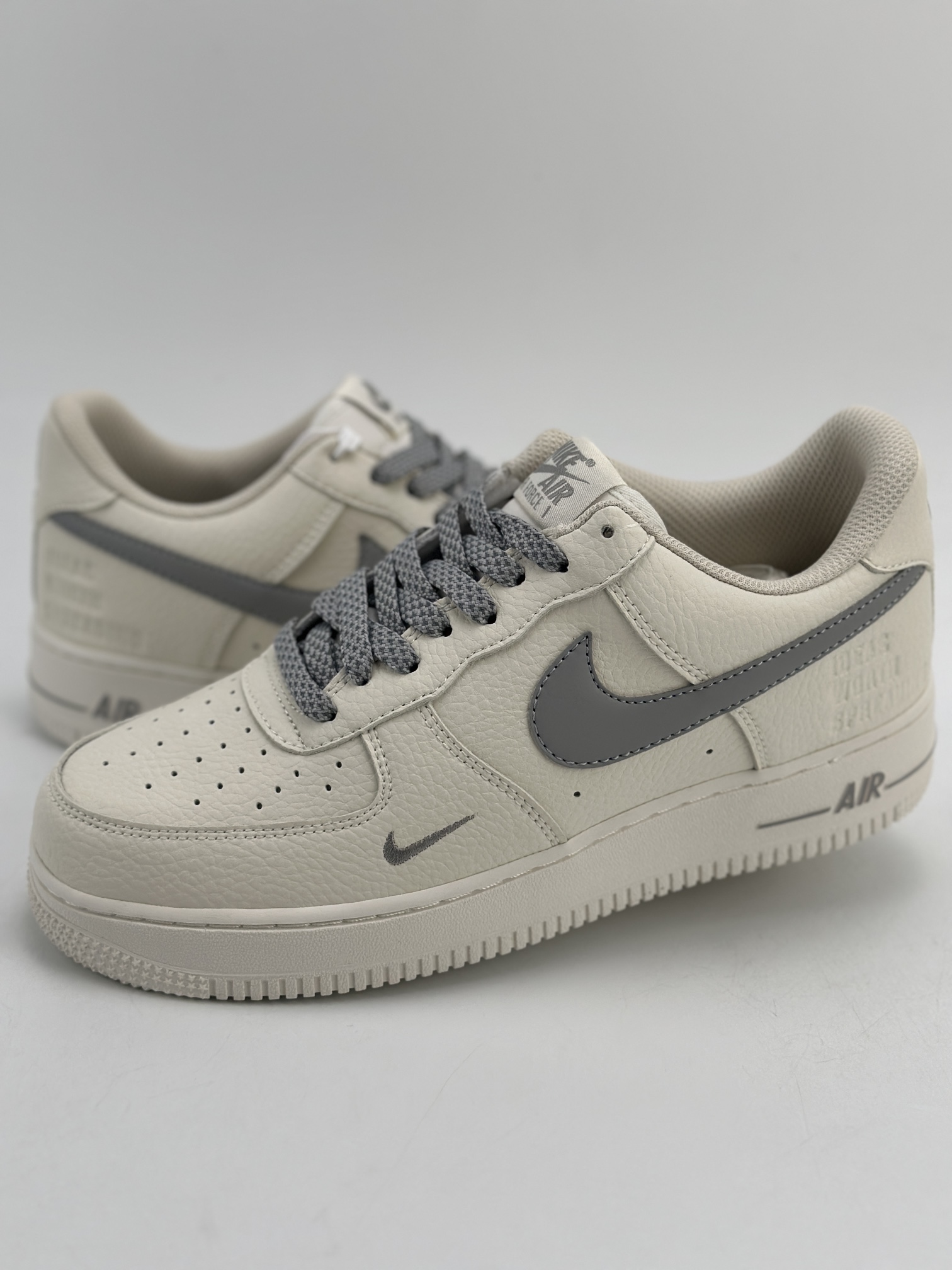 240 Nike Air Force 1 Low 07 白灰满天星 DD8959-708