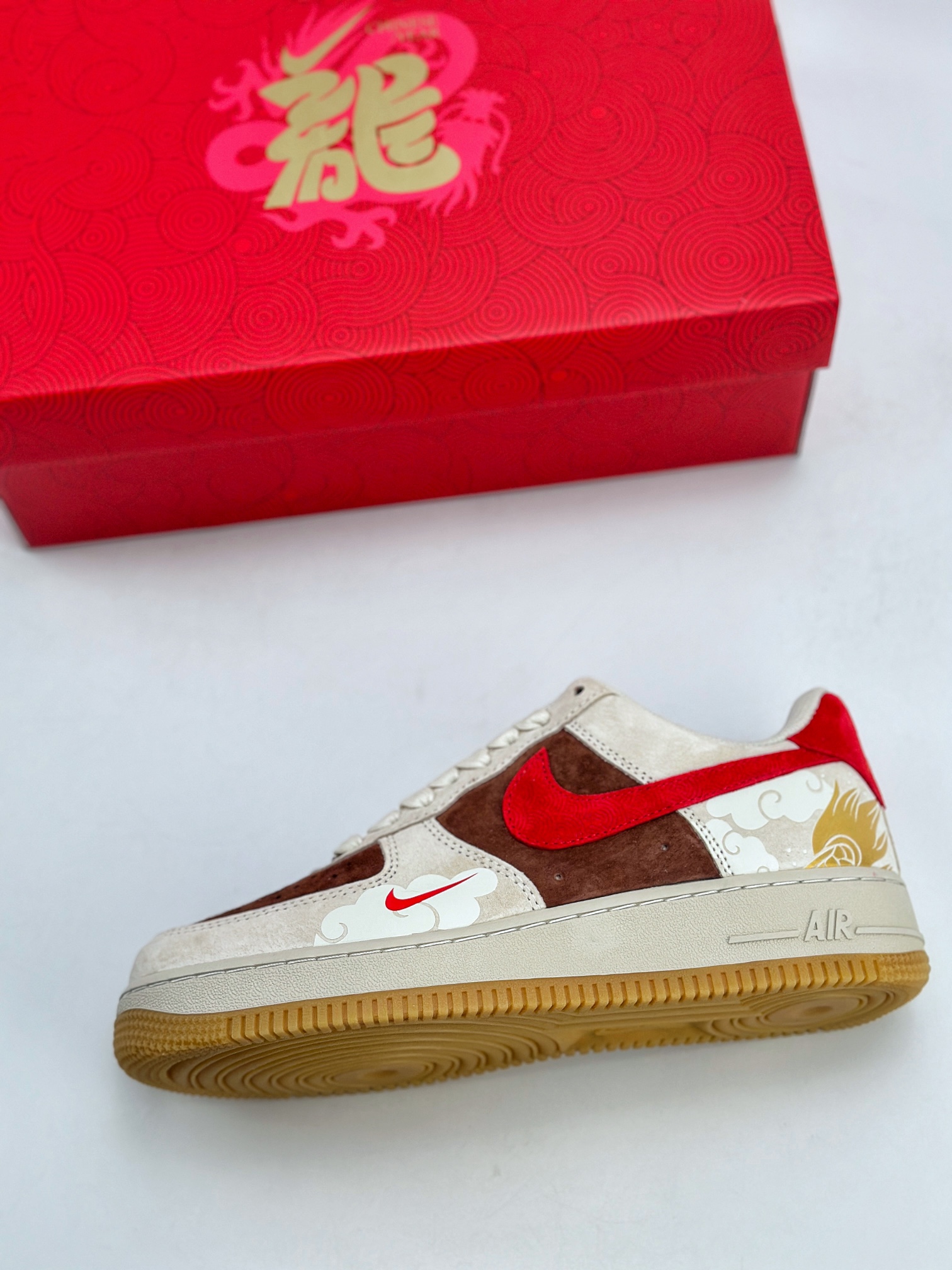 200 Nike Air Force 1 Low 07 龙年限定 灰红棕 腾云驾雾 LN6239-840