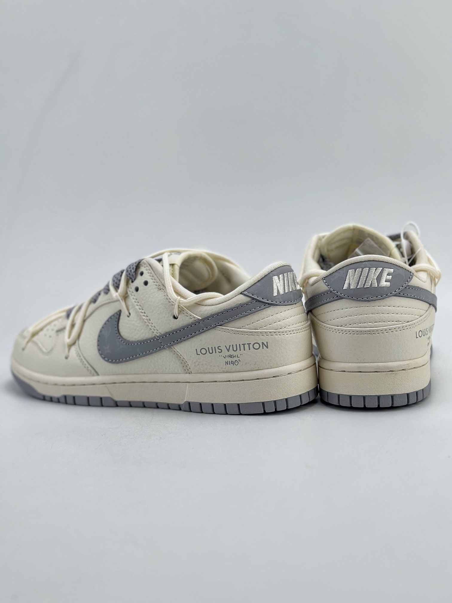 290 Nike SB Dunk Low x Louis Vuitton 白灰绑带满天星 JJ5688-101