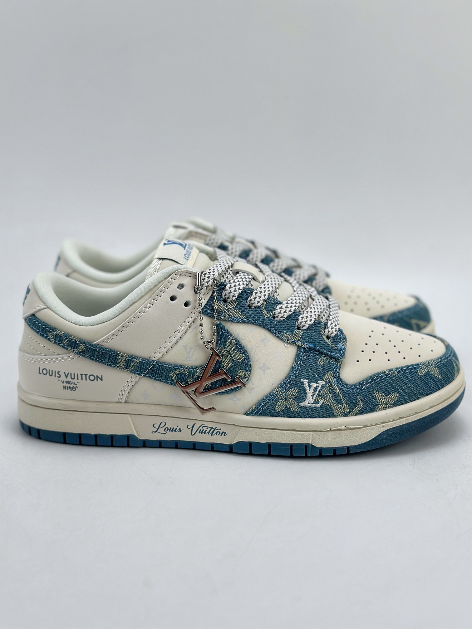 280 Nike SB Dunk Low x Louis Vuitton 白青牛仔布 XP3802-336