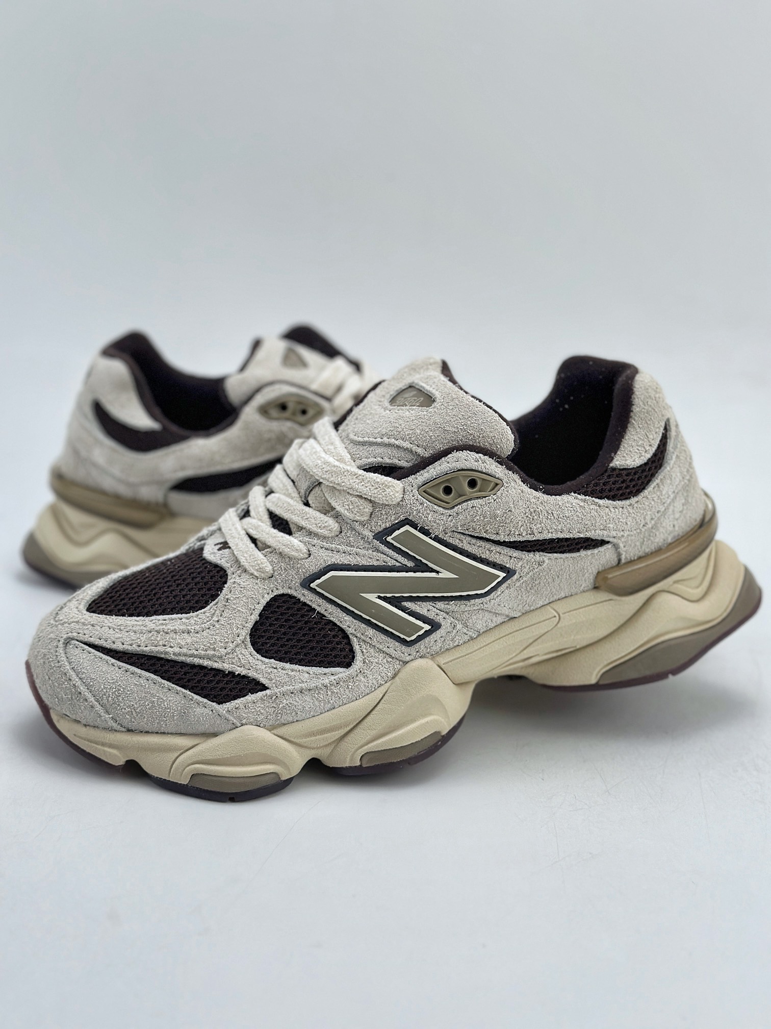 210 Joe Freshgoods x New Balance x Sydney’s Signature 版本 NB9060 联名款 复古休闲运动慢跑鞋 U9060SYD