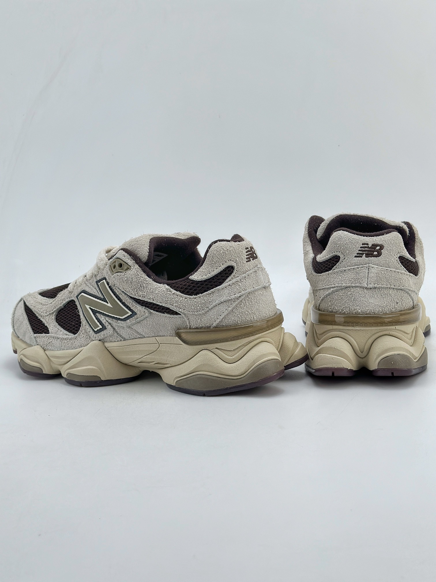 210 Joe Freshgoods x New Balance x Sydney's Signature 版本 NB9060 联名款 复古休闲运动慢跑鞋 U9060SYD