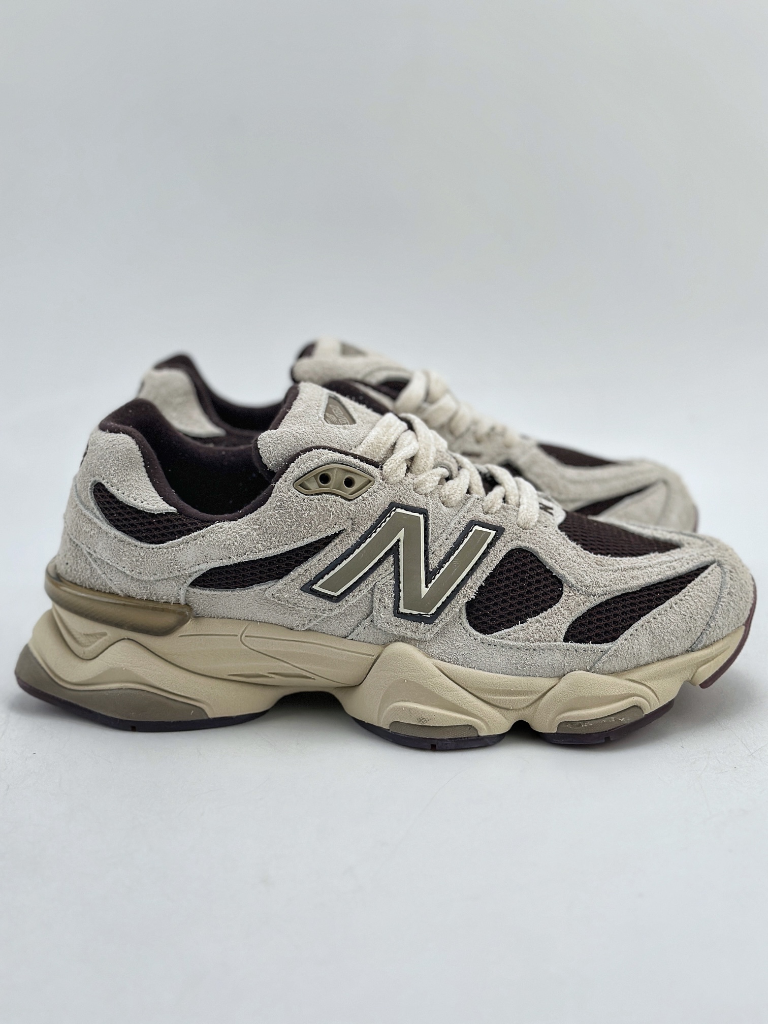 210 Joe Freshgoods x New Balance x Sydney's Signature 版本 NB9060 联名款 复古休闲运动慢跑鞋 U9060SYD