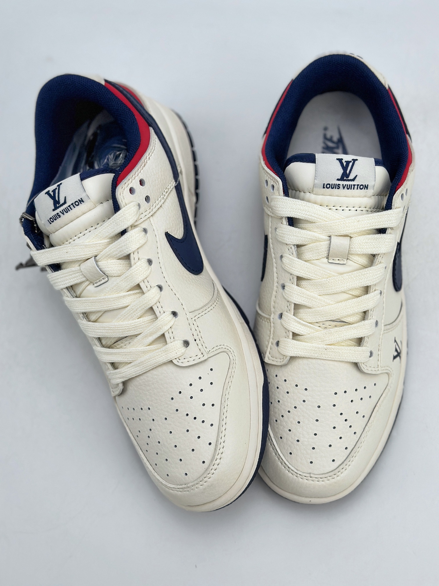 280 Nike SB Dunk Low x Louis Vuitton 白蓝红 XX2025-313