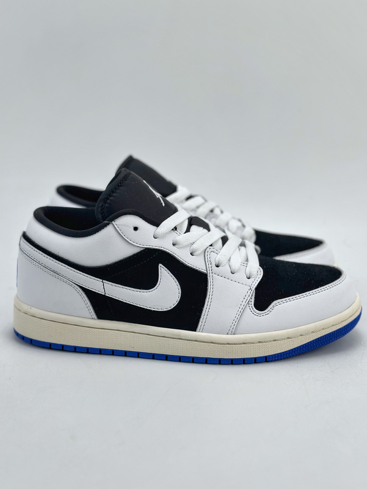 200 Air Jordan 1 Retro Low ”Quai 54” 黑白 HQ0764-001