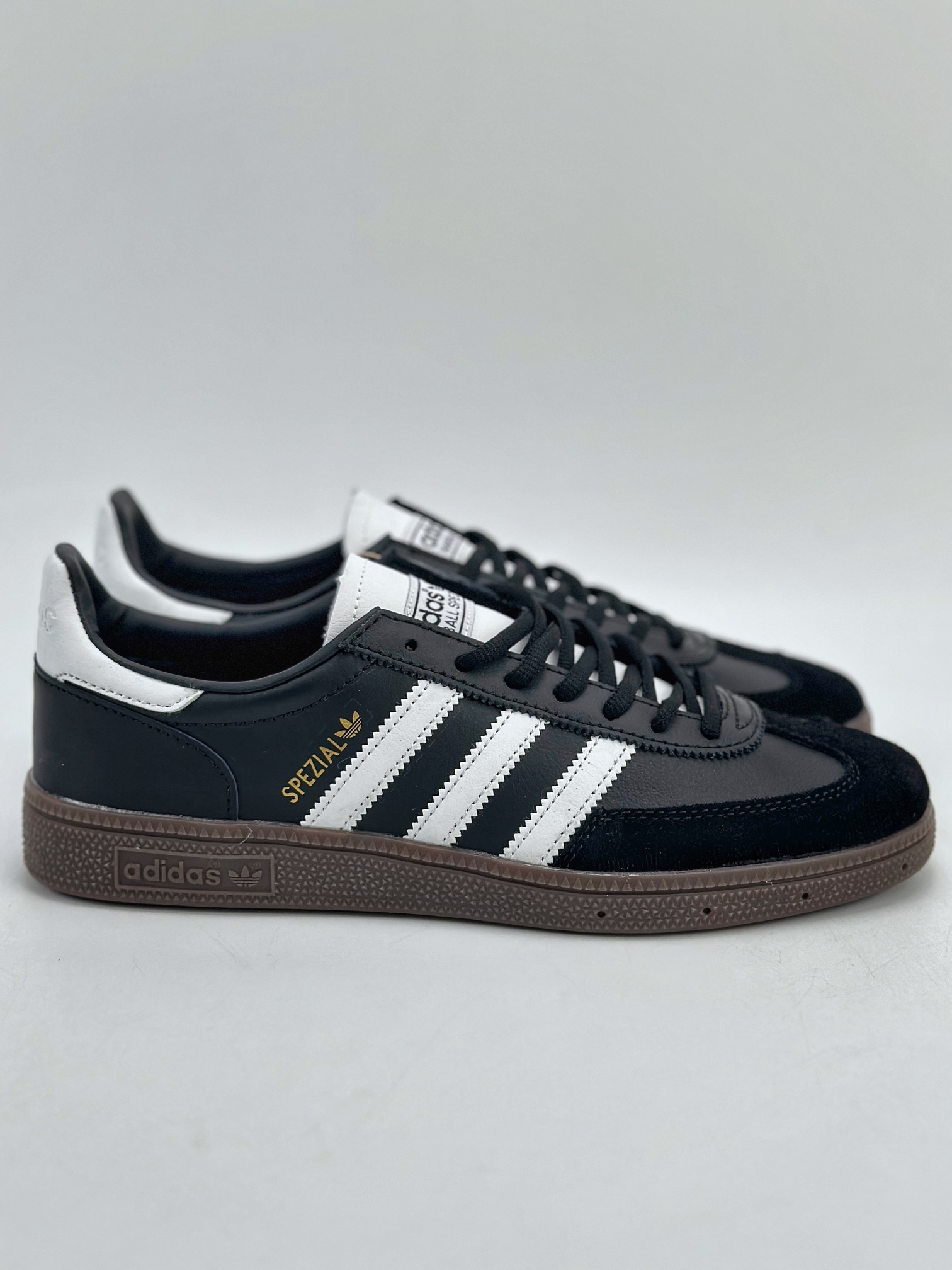 150 adidas originals Samba Handball Spezial IE3402