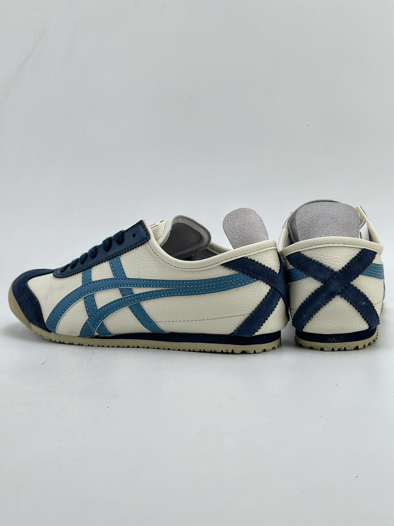 130 Onitsuka Tiger Mexico 66 Paraty 百搭单品 板鞋 MEXICO 1183A201-118