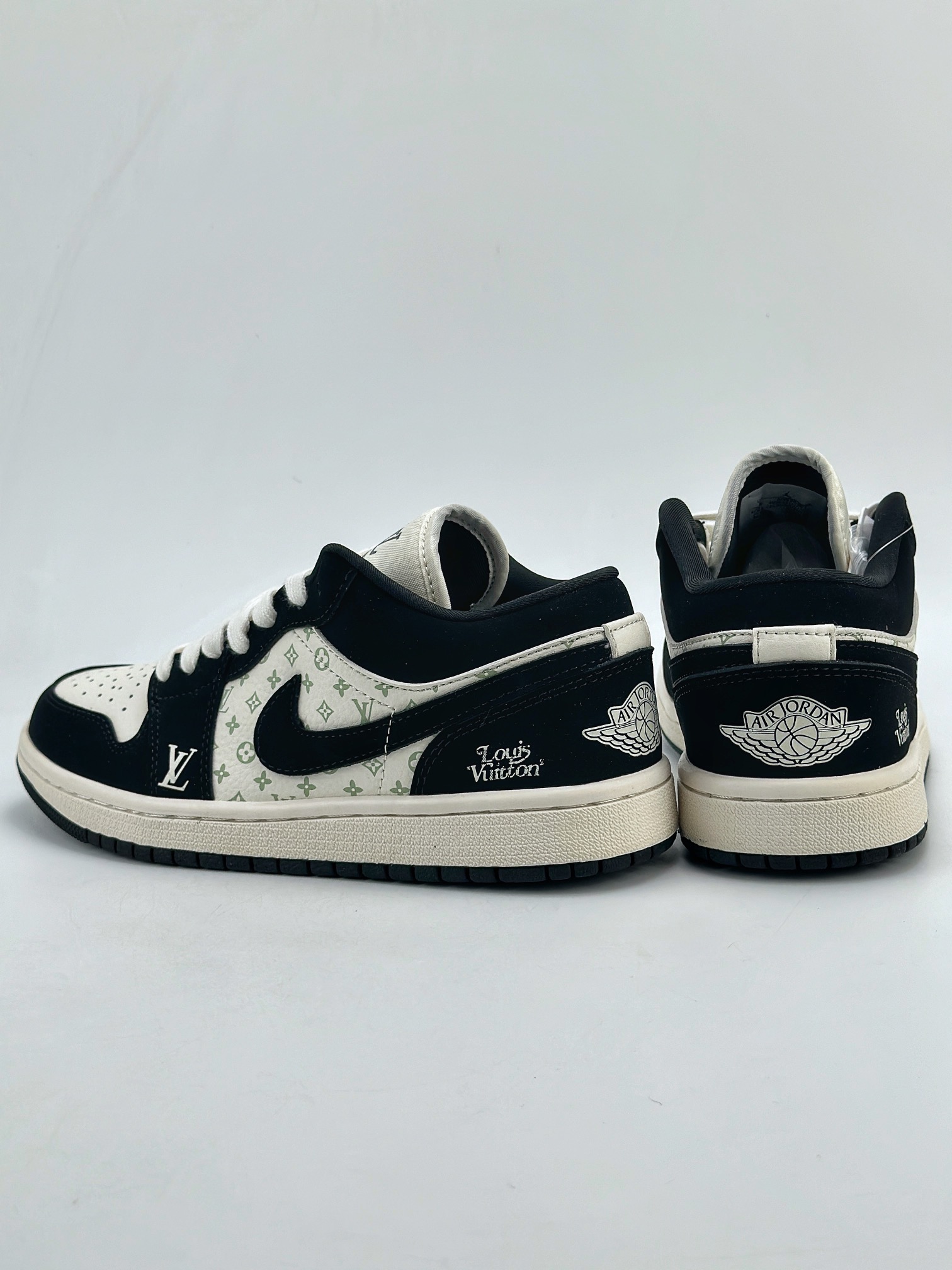 280 Air Jordan 1 Retro Low x Louis Vuitton 白黑  SJ9950-001