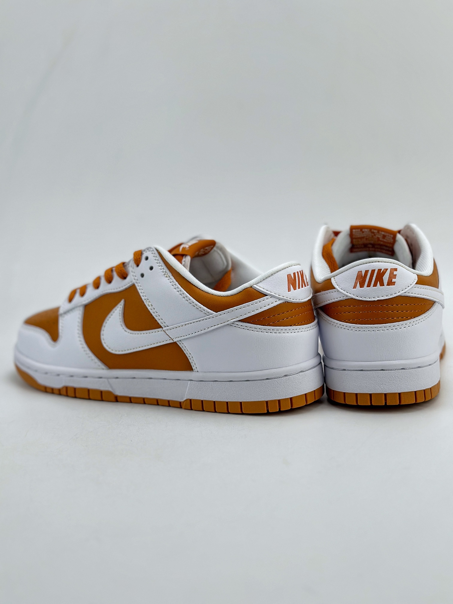 190 NIKE SB Dunk Low ”Dark Curry” 白棕 FQ6965-700