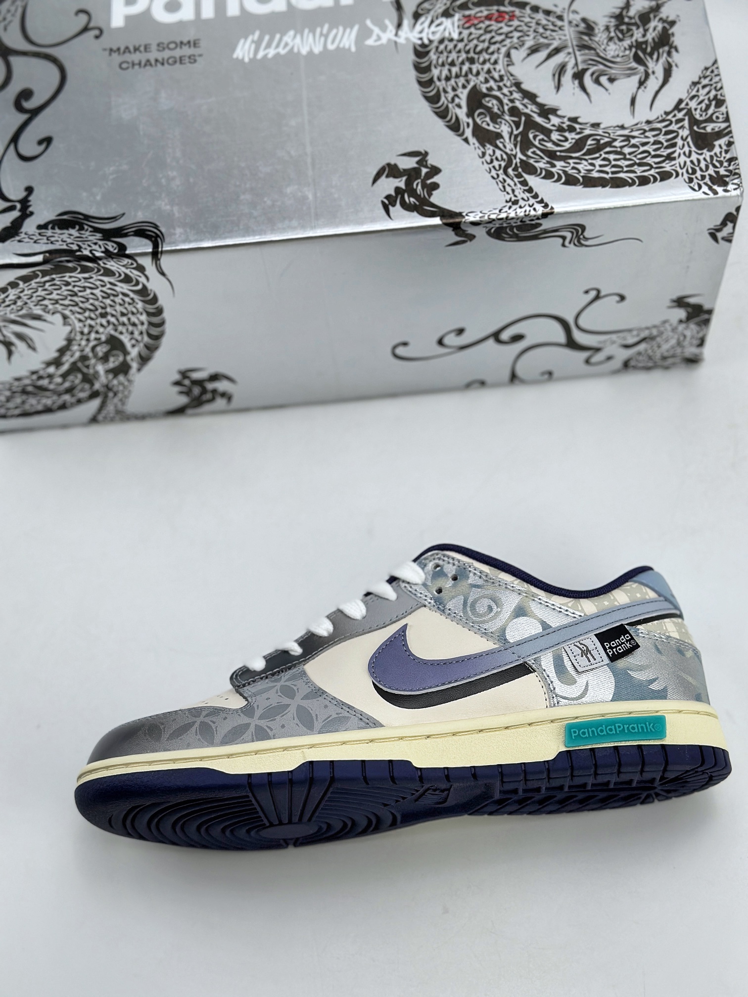 280 Nike SB Dunk Low 熊猫恶作剧 CNY龙年限定 游龙则灵 水运 蓝白灰 FV8106-181