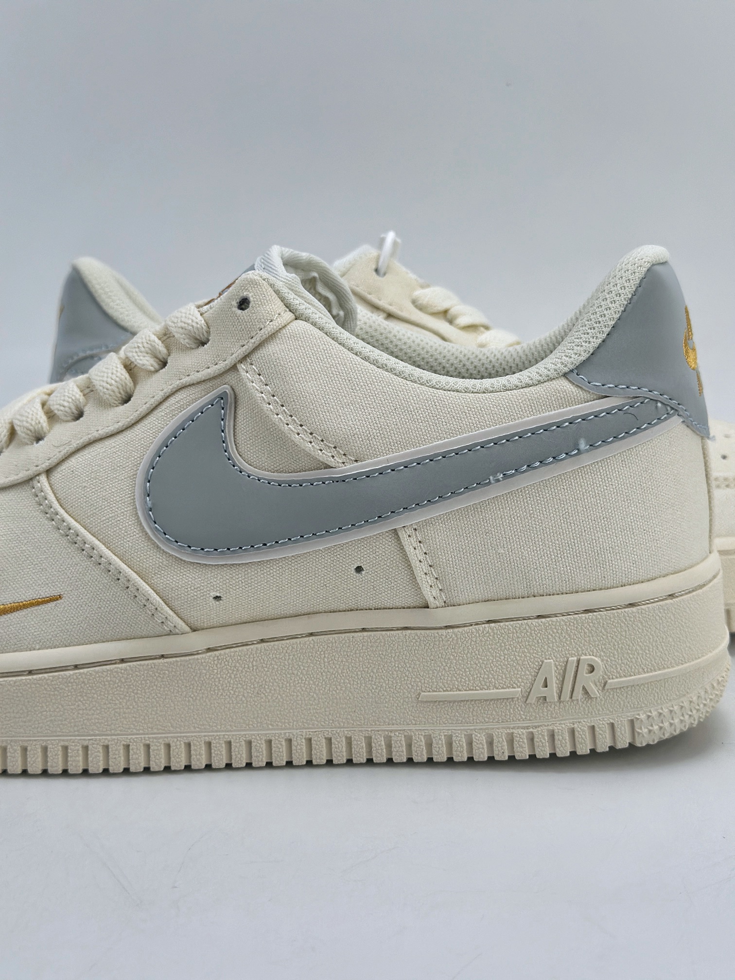 220 Nike Air Force 1 Low 07 帆布灰小钩 MN5696-009