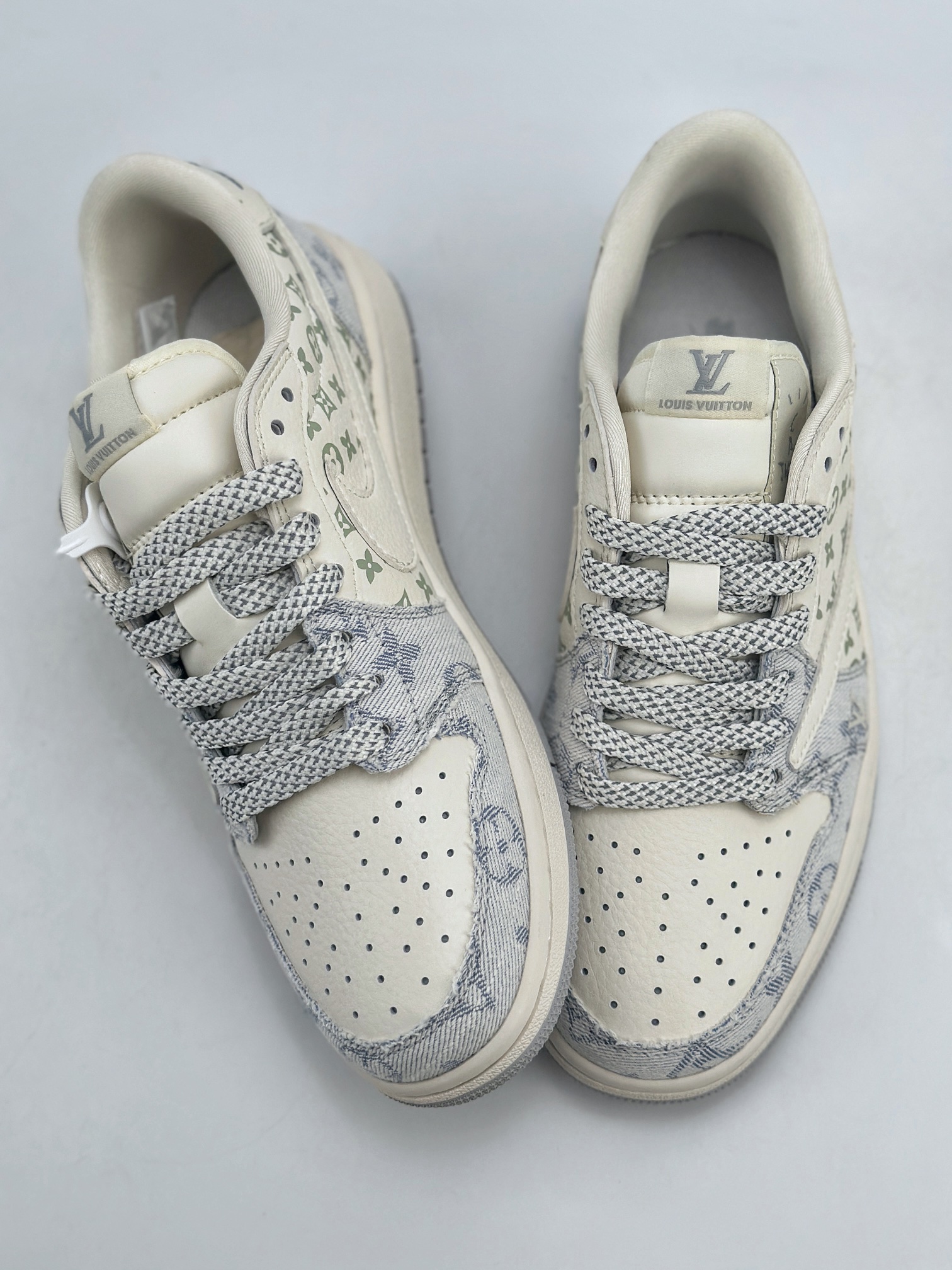 280 Air Jordan 1 Retro Low x Louis Vuitton 白浅灰牛仔布  SJ2068-007