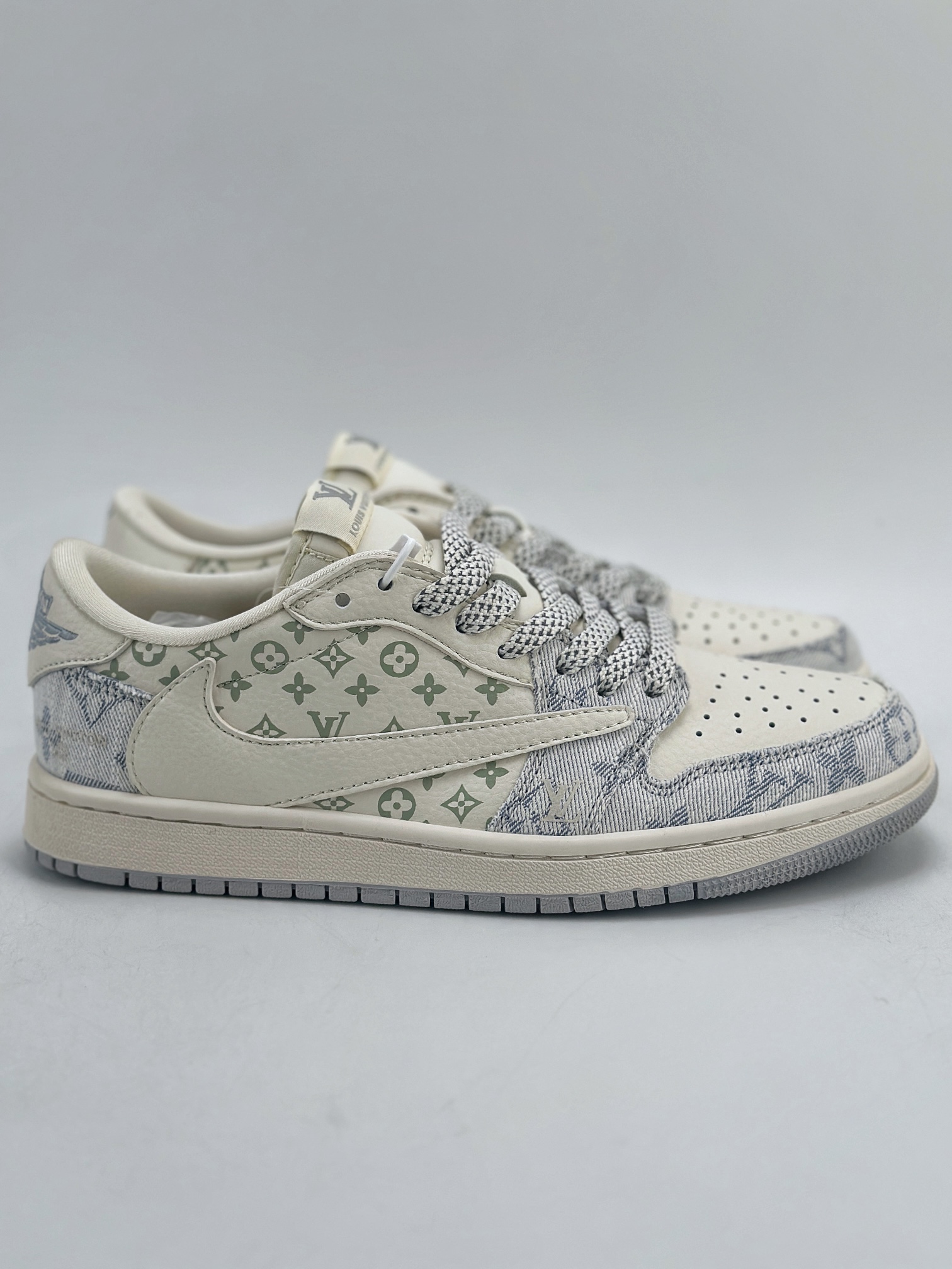 280 Air Jordan 1 Retro Low x Louis Vuitton 白浅灰牛仔布  SJ2068-007