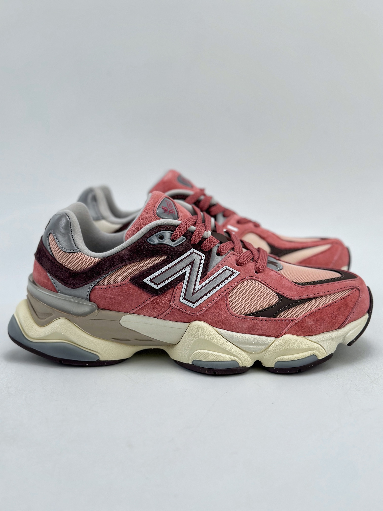 210 Joe Freshgoods x New Balance 版本 NB9060 联名款 复古休闲运动慢跑鞋  U9060TRU