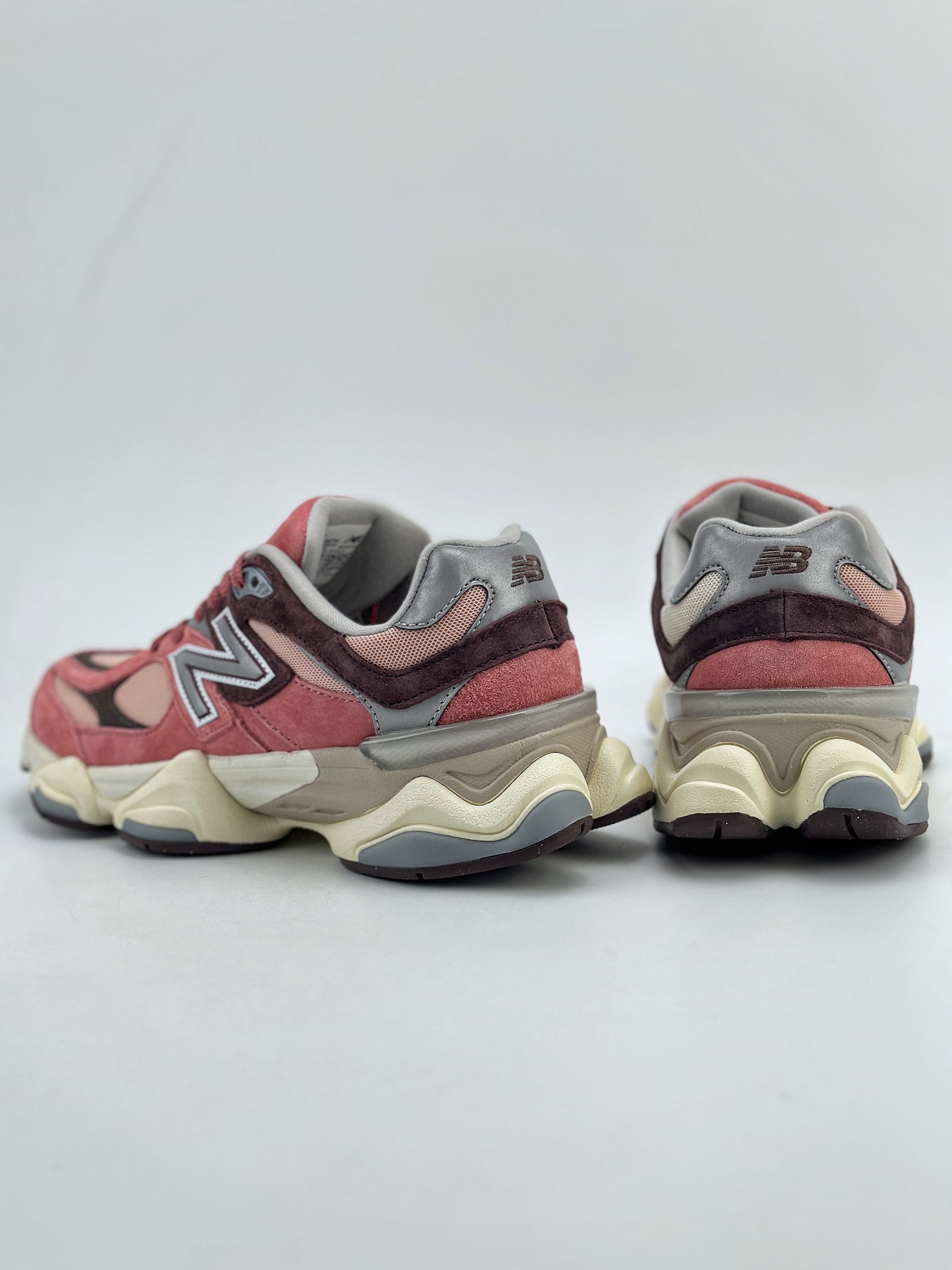 210 Joe Freshgoods x New Balance 版本 NB9060 联名款 复古休闲运动慢跑鞋  U9060TRU