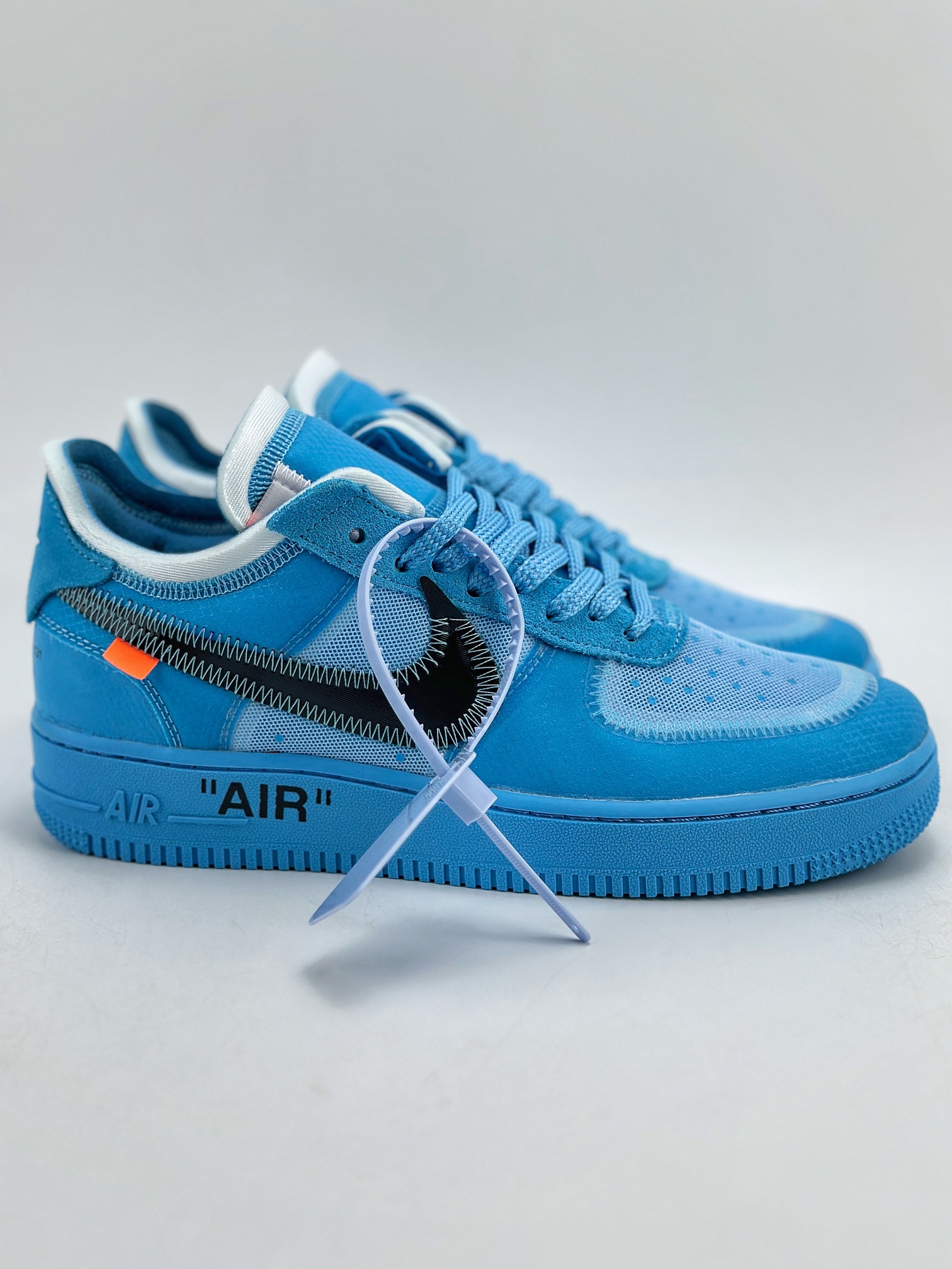 280 Nike Air Force 1 Low 07 x OFF-WHITE 联名蓝 AO4606-400