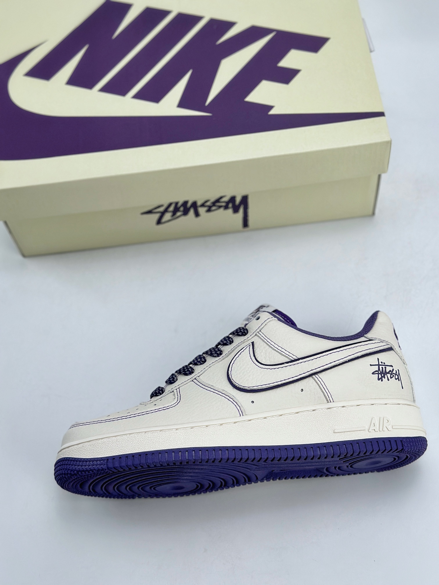 240 Nike Air Force 1 Low 07 x Stussy 斯图西 白紫满天星 UN1635-222