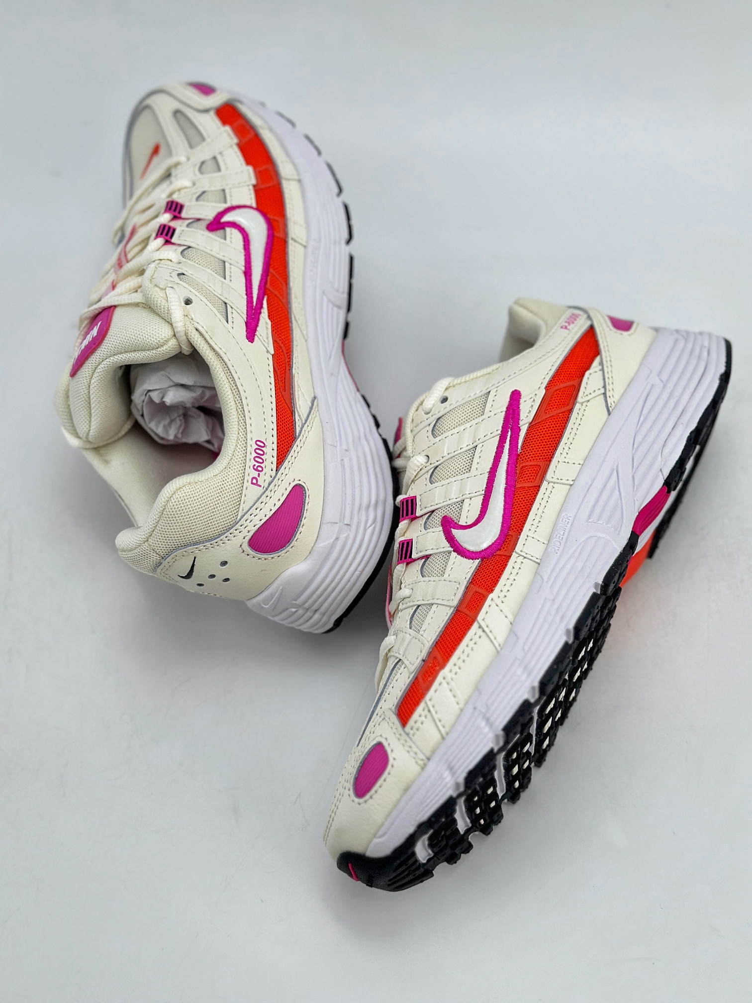 210 Nike P-6000 Initiator Running 耐克INS 白粉 复古休闲运动老爹鞋 CW1351-100