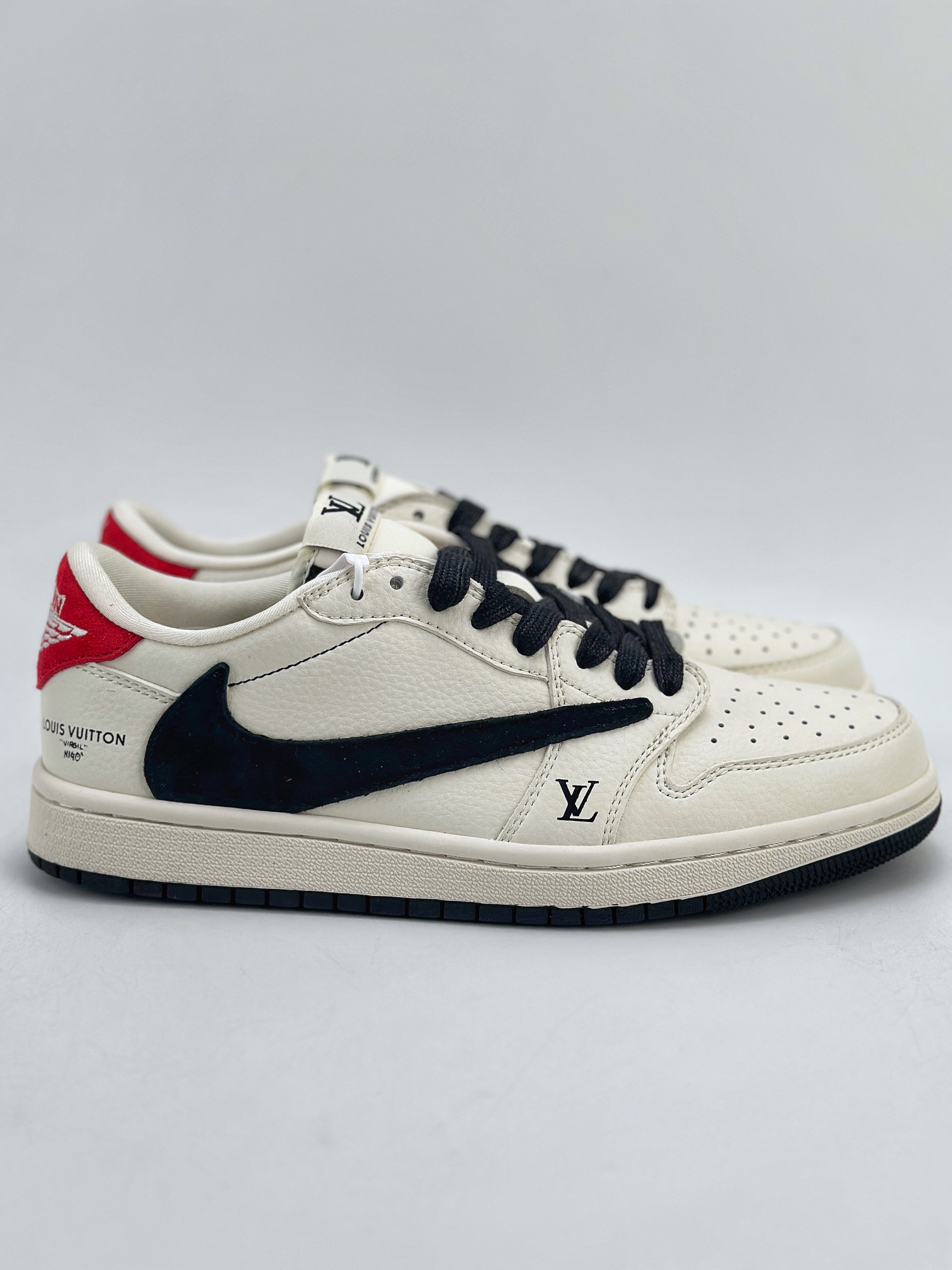 280 Air Jordan 1 Retro Low x Louis Vuitton x Travis Scott 三方联名白黑红 LX1988-700