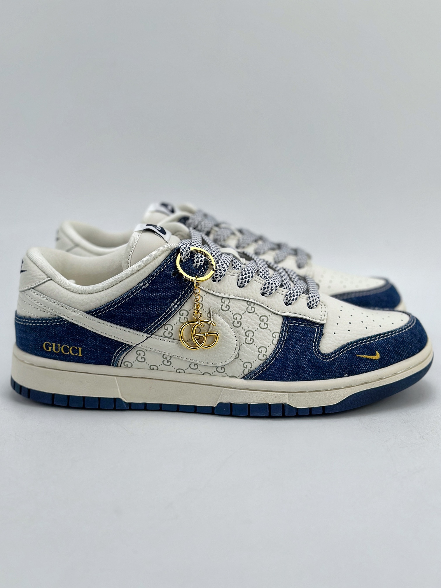 280 Nike SB Dunk Low x GUCCI 米白蓝牛仔布满天星 FC1688-141