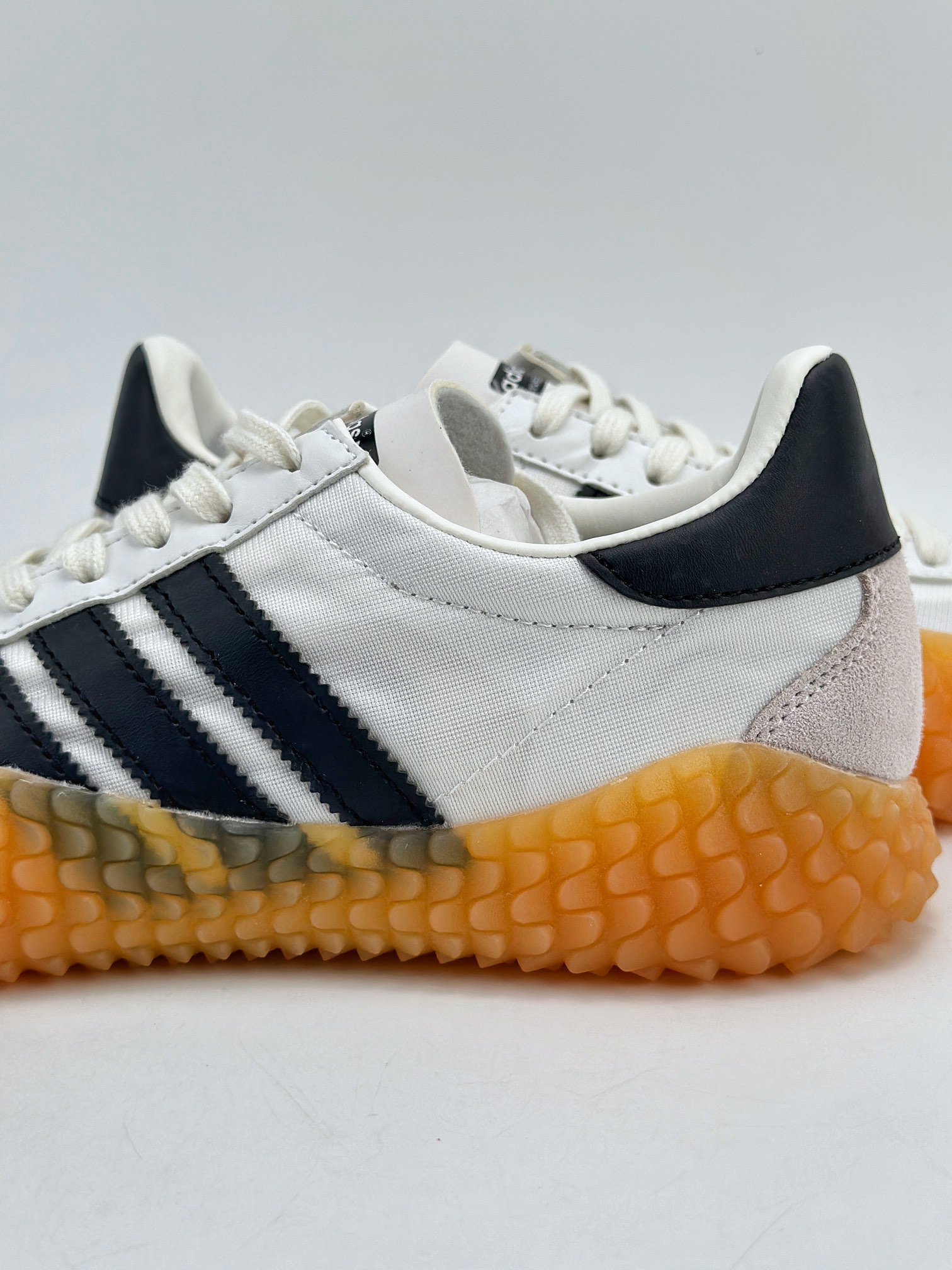 200 Adidas Kamanda Country Low 联名 小Yeezy 阿迪达斯卡慢跑鞋 EE5665