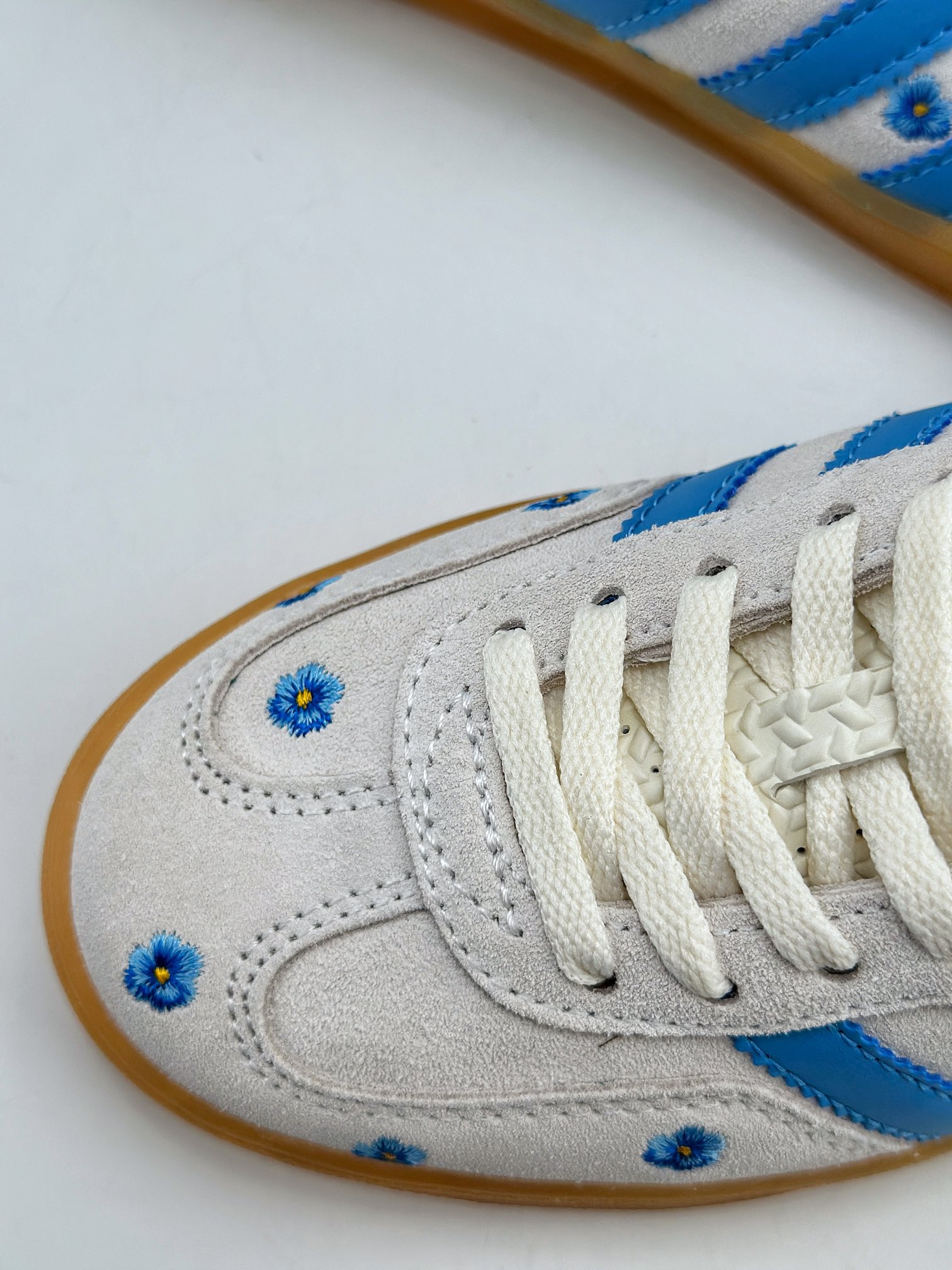 180 adidas Originals Gazelle INdoor ”Floral/Beige/Light Blue” 灰蓝 IF4491