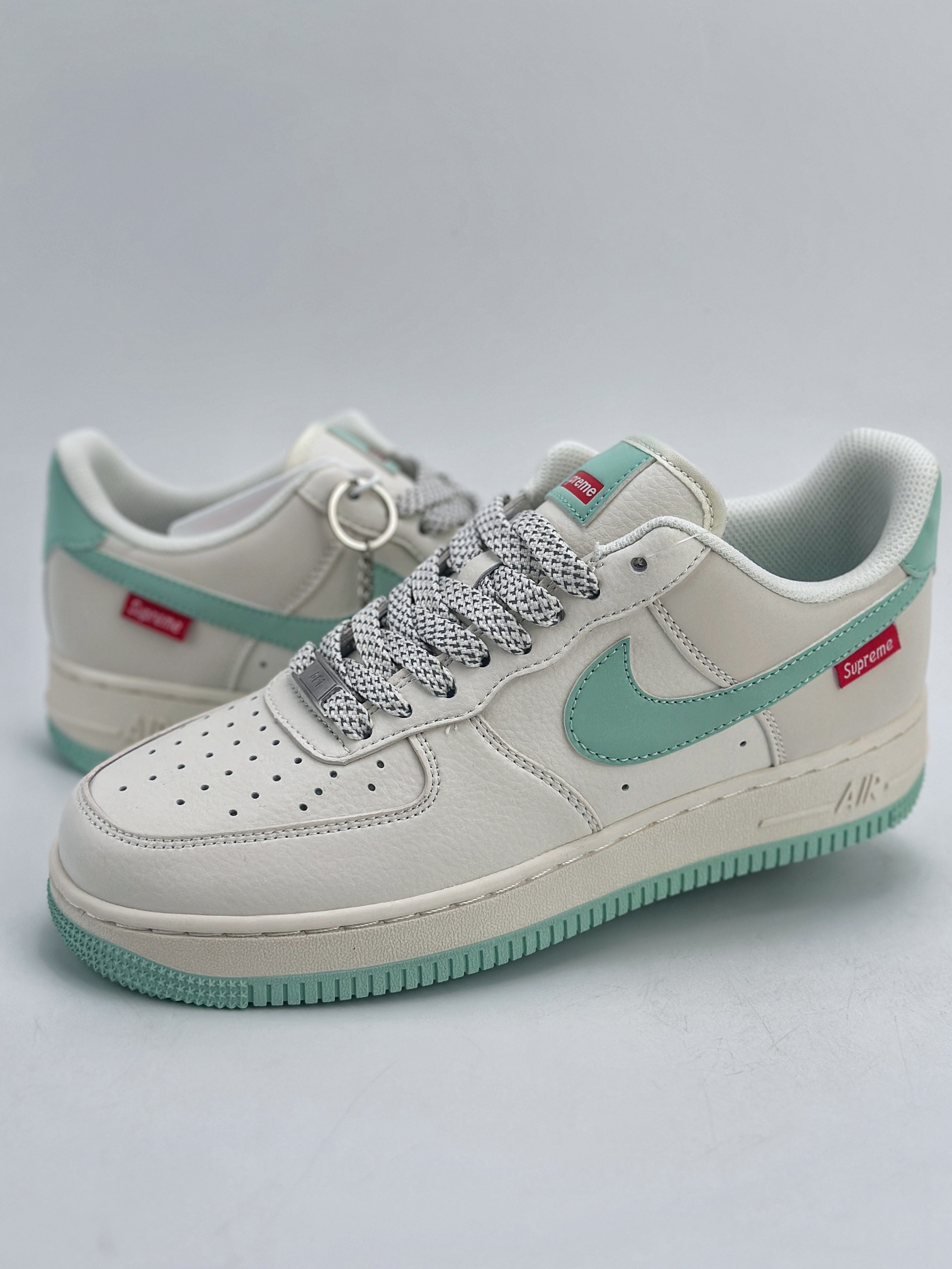 260 Nike Air Force 1 Low 07 x Supreme 白浅绿满天星HD1968-023