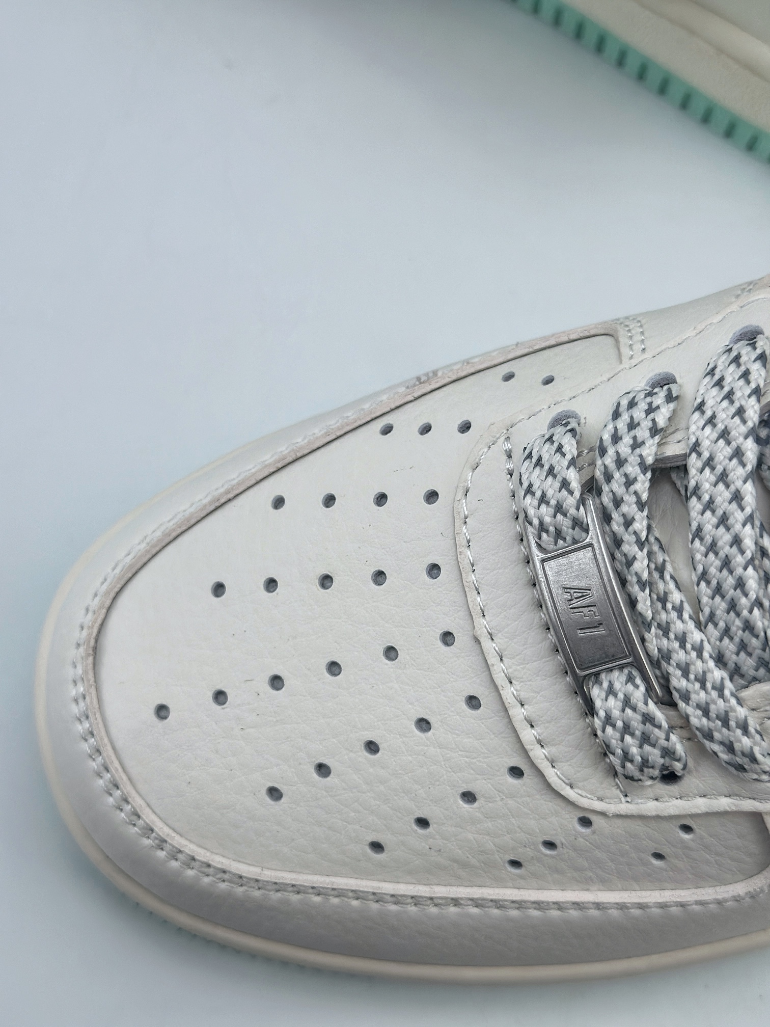 260 Nike Air Force 1 Low 07 x Supreme 白浅绿满天星HD1968-023