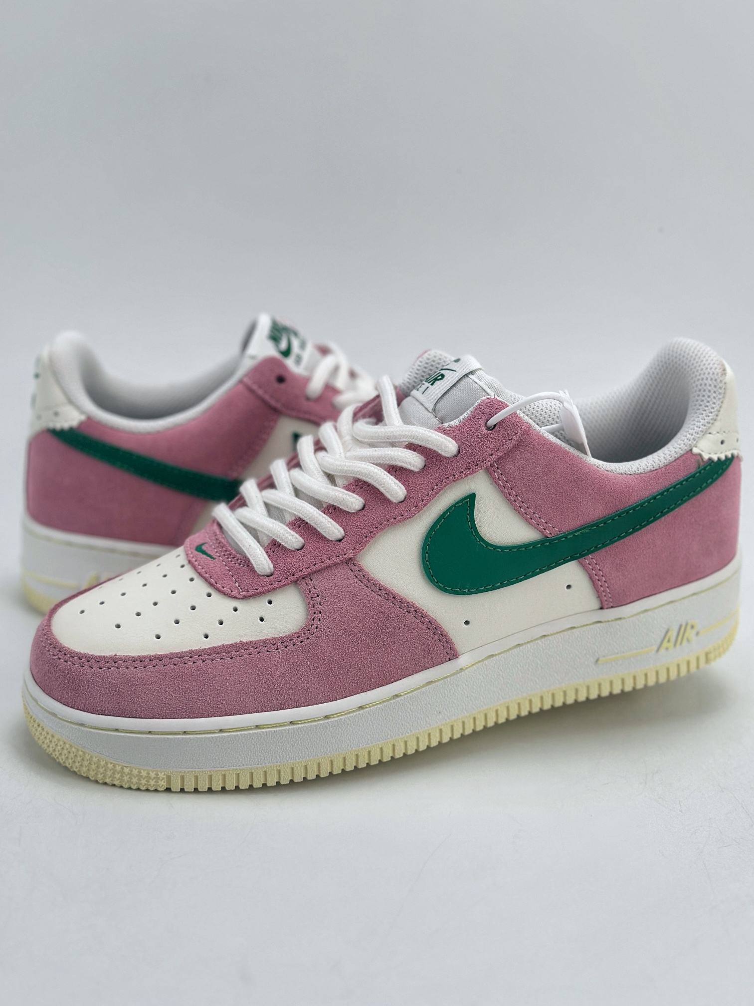200 Nike Air Force 1 Low 07 绒面 粉绿白 FV9346-100