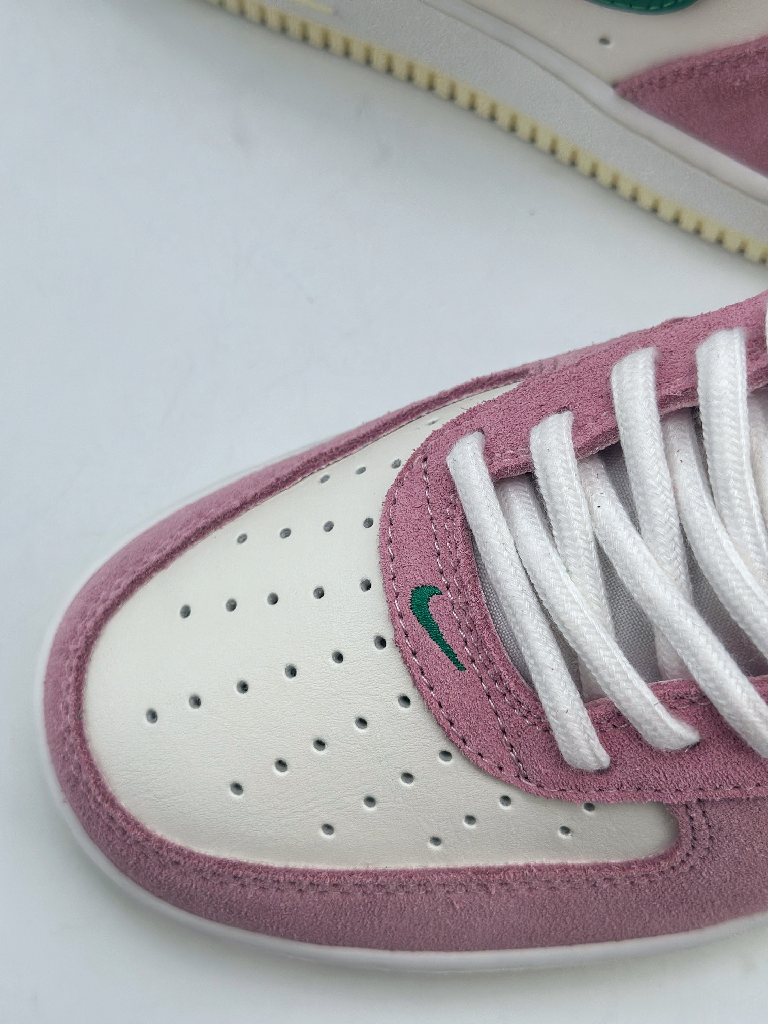200 Nike Air Force 1 Low 07 绒面 粉绿白 FV9346-100