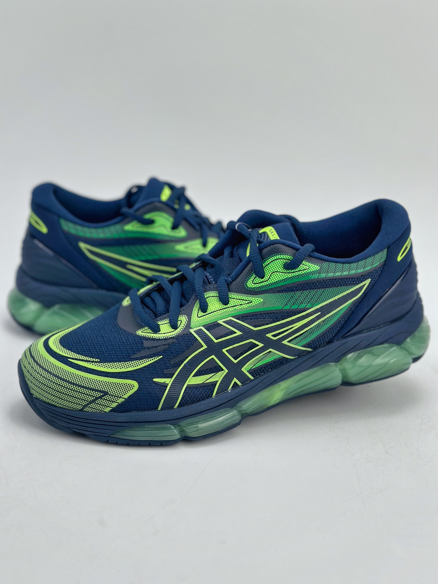 230 Asics Gel-Quantum 360 VII 亚瑟士运动透气专业跑鞋 1203A305-400