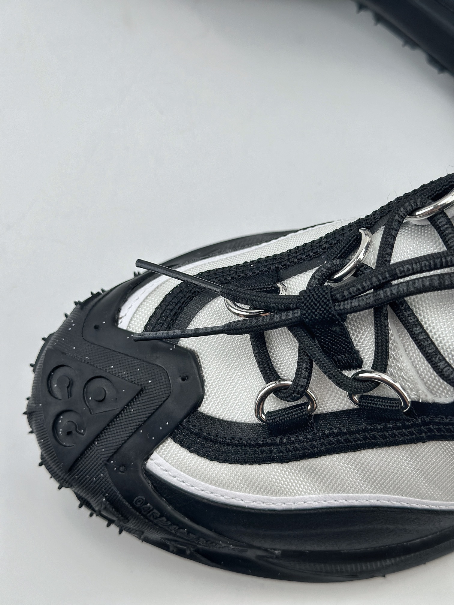 200 NK ACG MOUNTAIN FLY 2 LOW 外户登山列系越跑低帮休闲动运徒步鞋 FZ3311-101