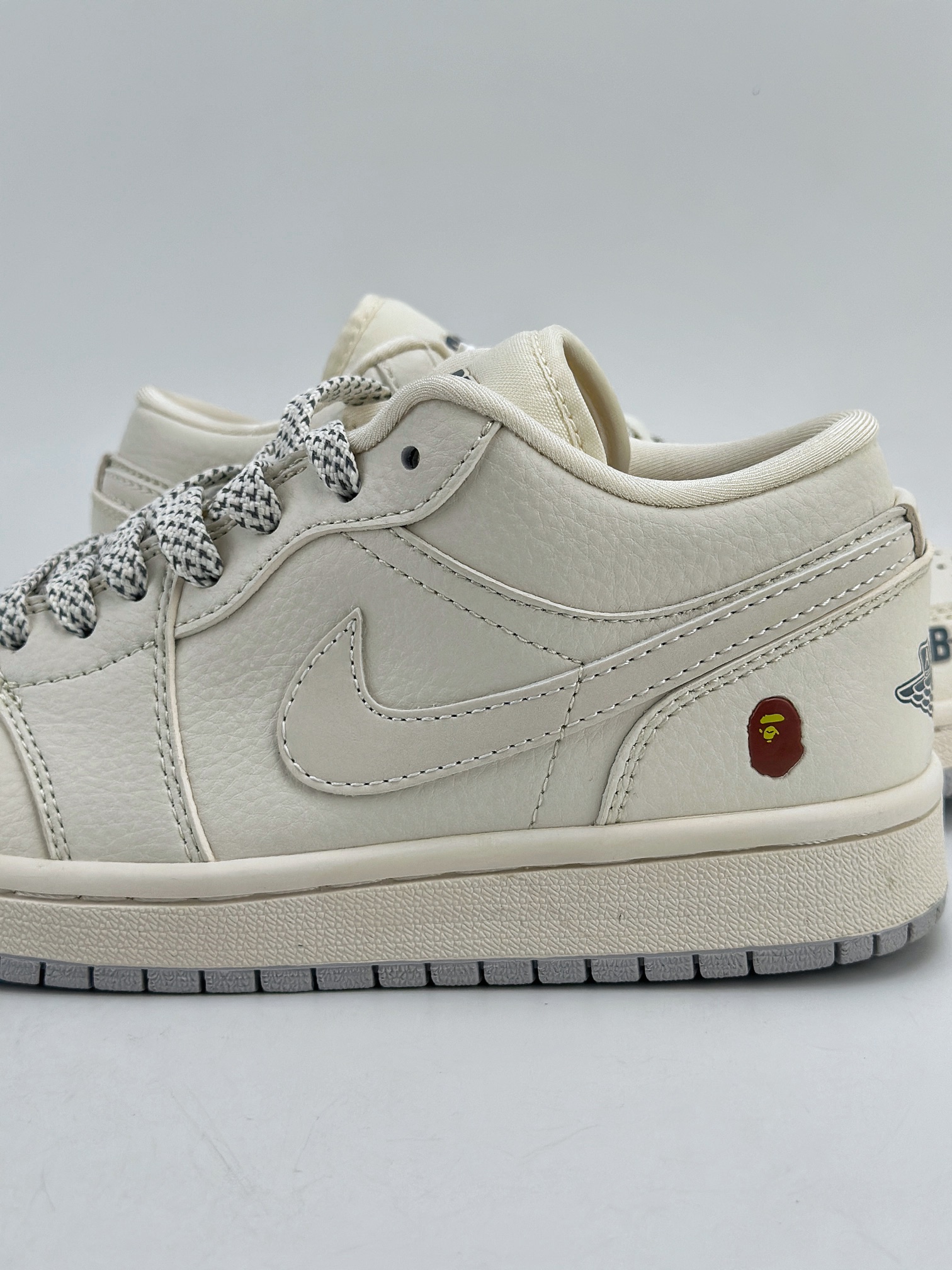280 Air Jordan 1 Retro Low x BAPE 米白满天星 WG8850-003