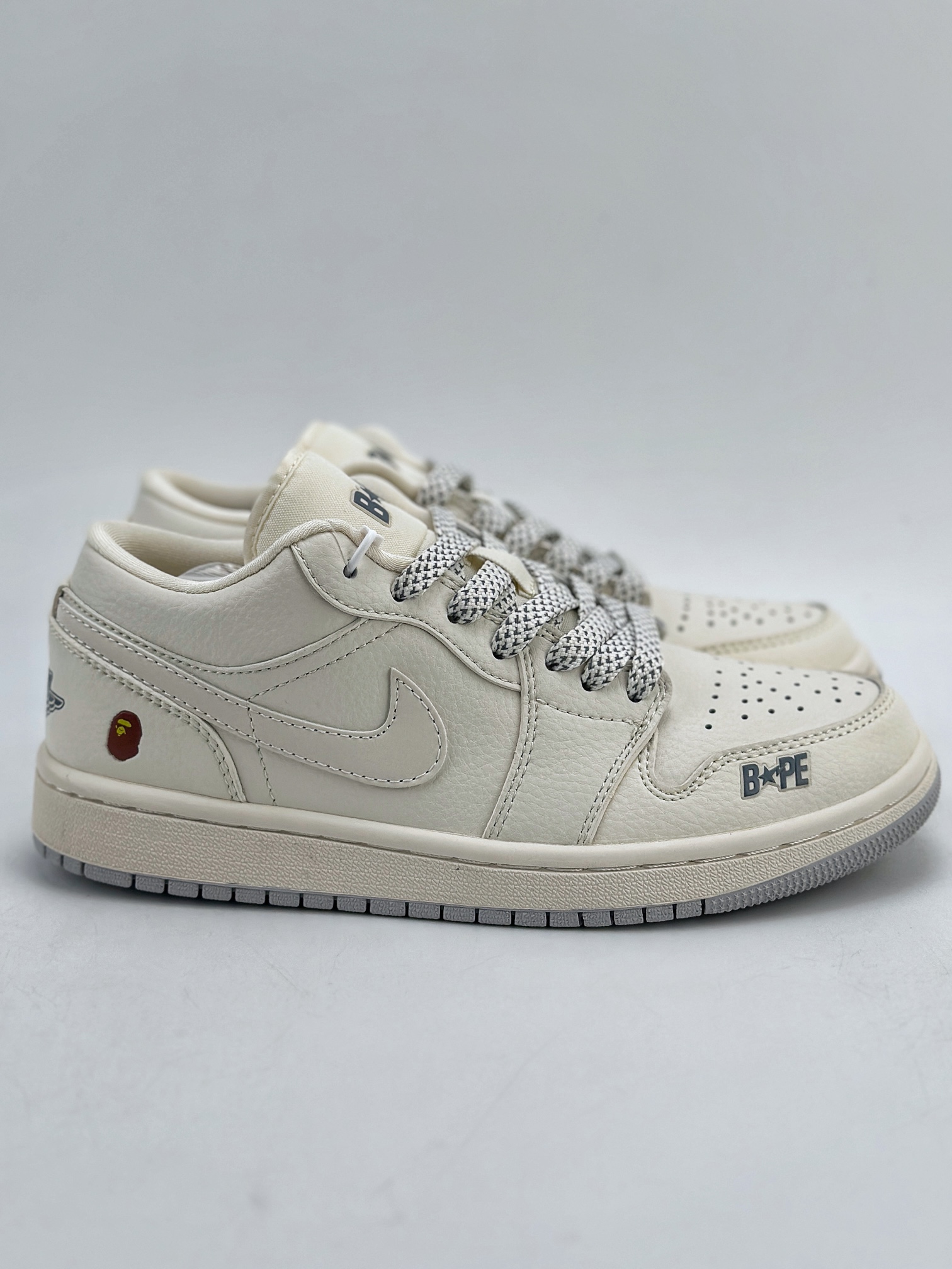 280 Air Jordan 1 Retro Low x BAPE 米白满天星 WG8850-003