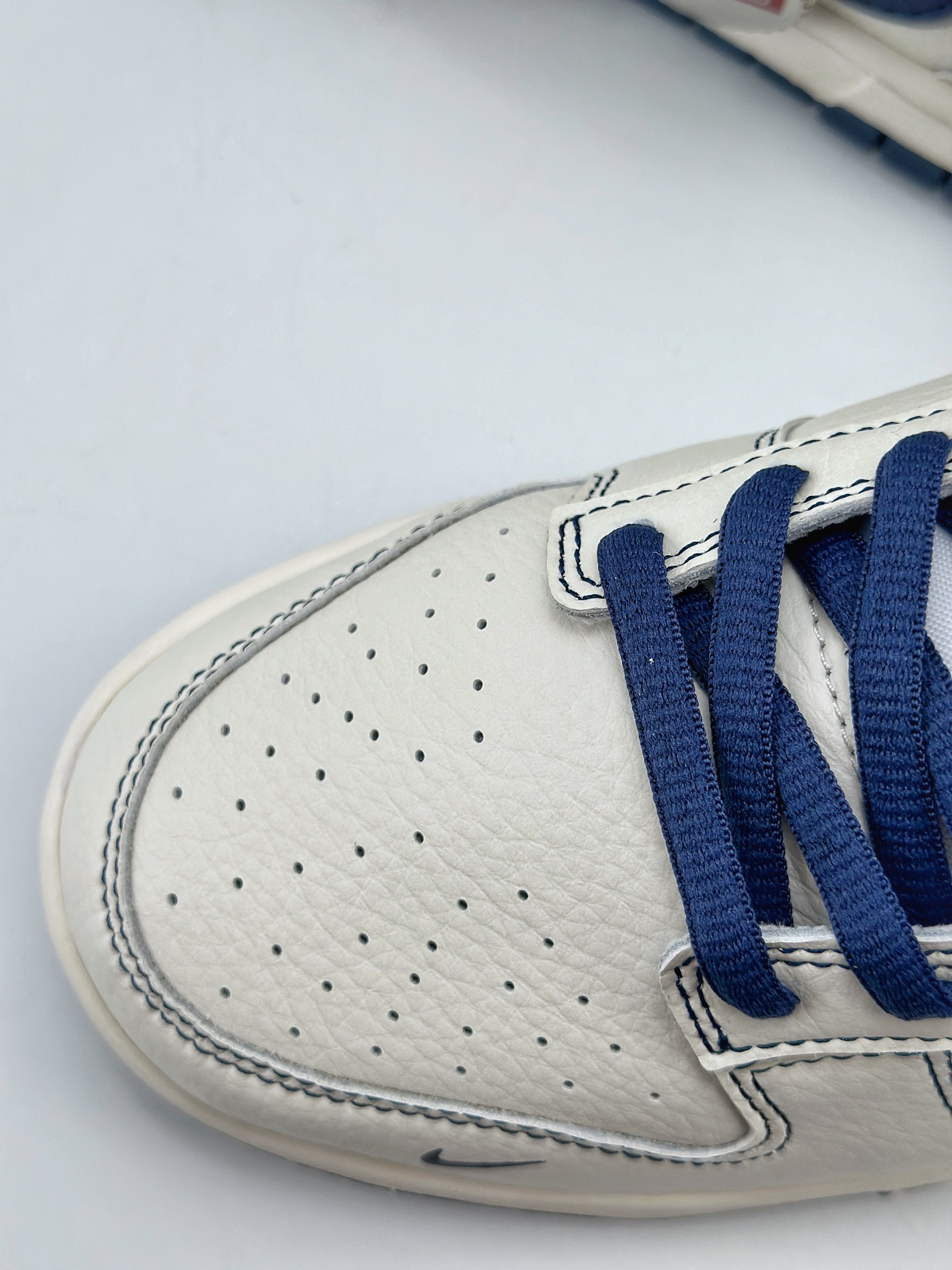 280 Nike SB Dunk Low x UNDEFEATED 白深蓝 FC1688-138