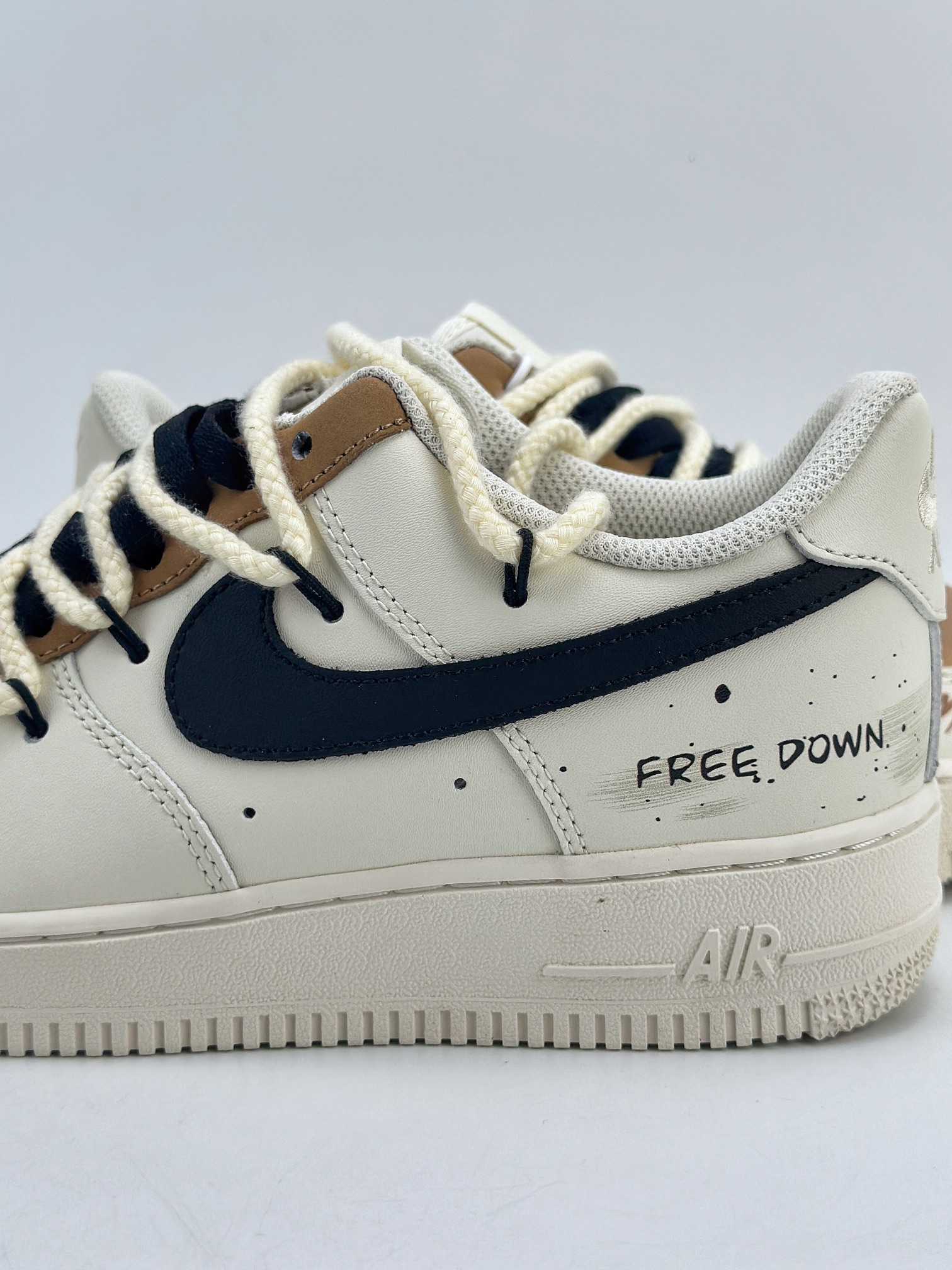 260 Nike Air Force 1 Low 07 卡布奇诺 ZH0316-019