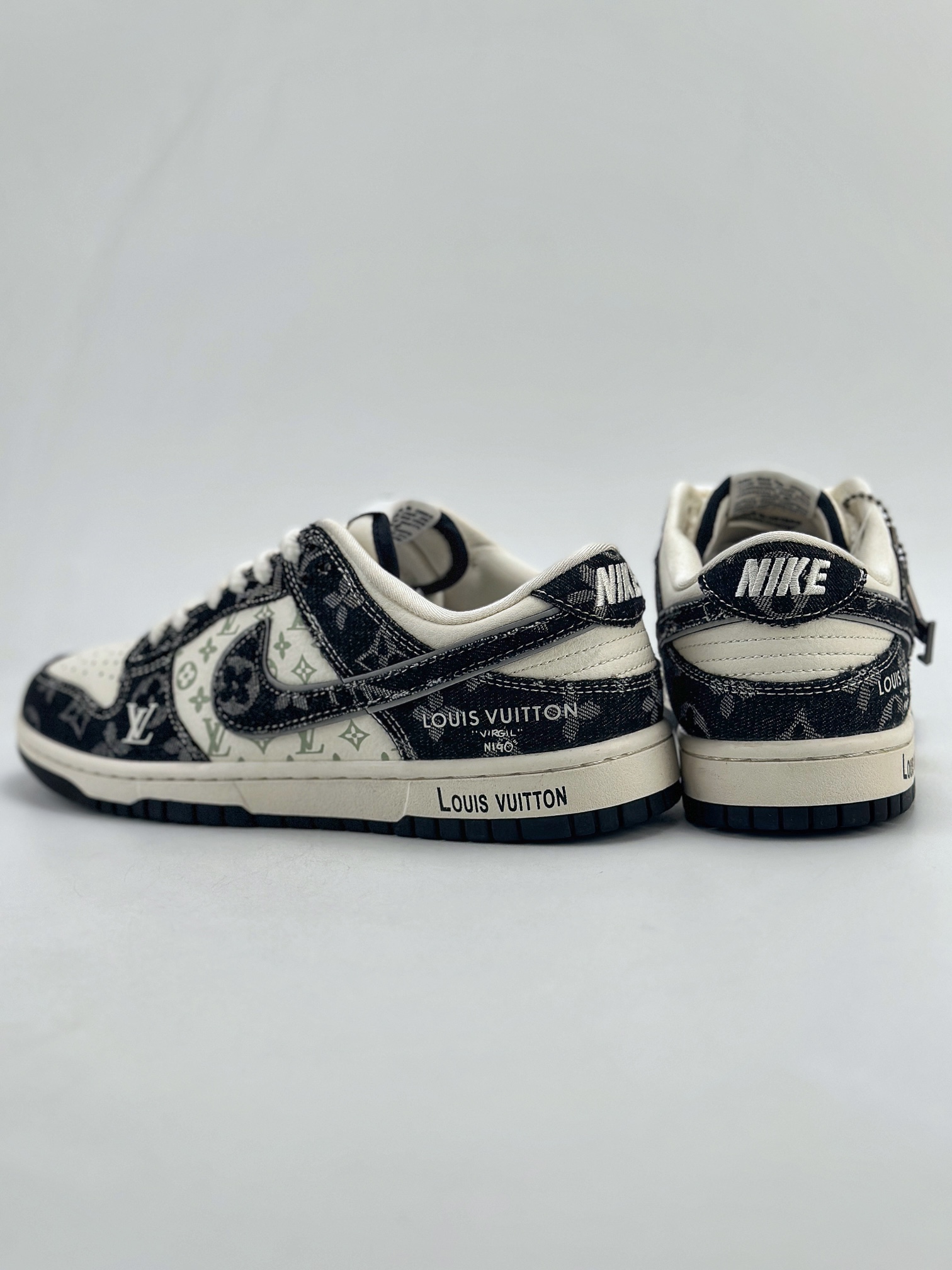 280 Nike SB Dunk Low x Louis Vuitton 白黑牛仔布 SJ2068-256