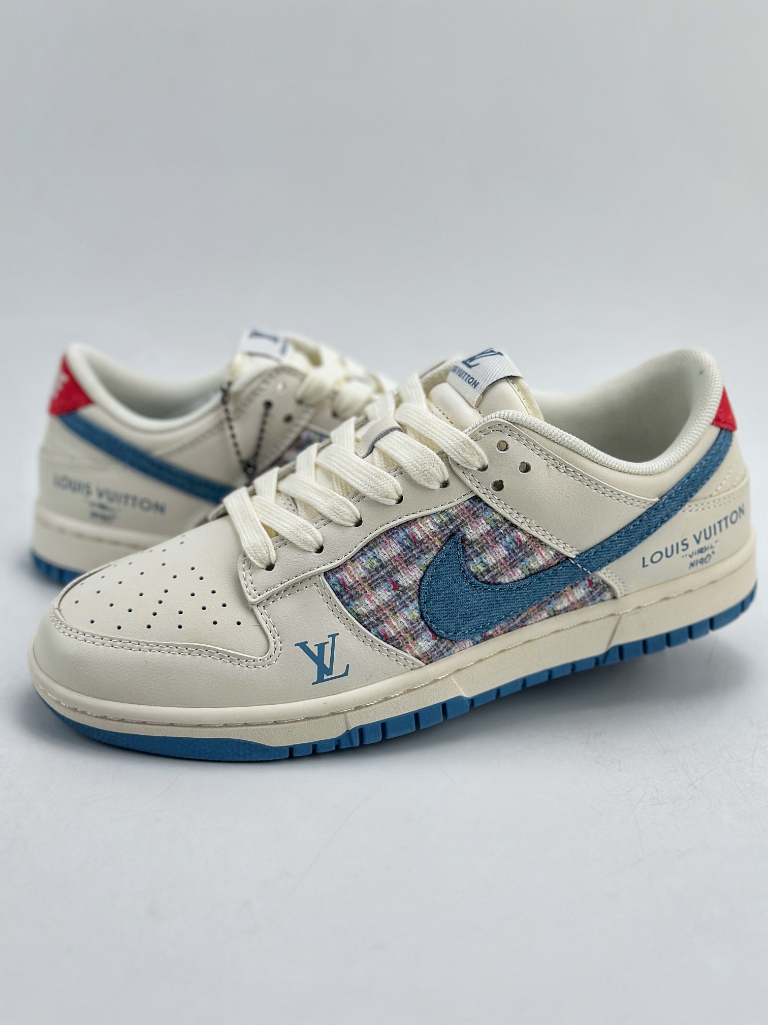 280 Nike SB Dunk Low x Louis Vuitton 白蓝小香风 XX2025-323