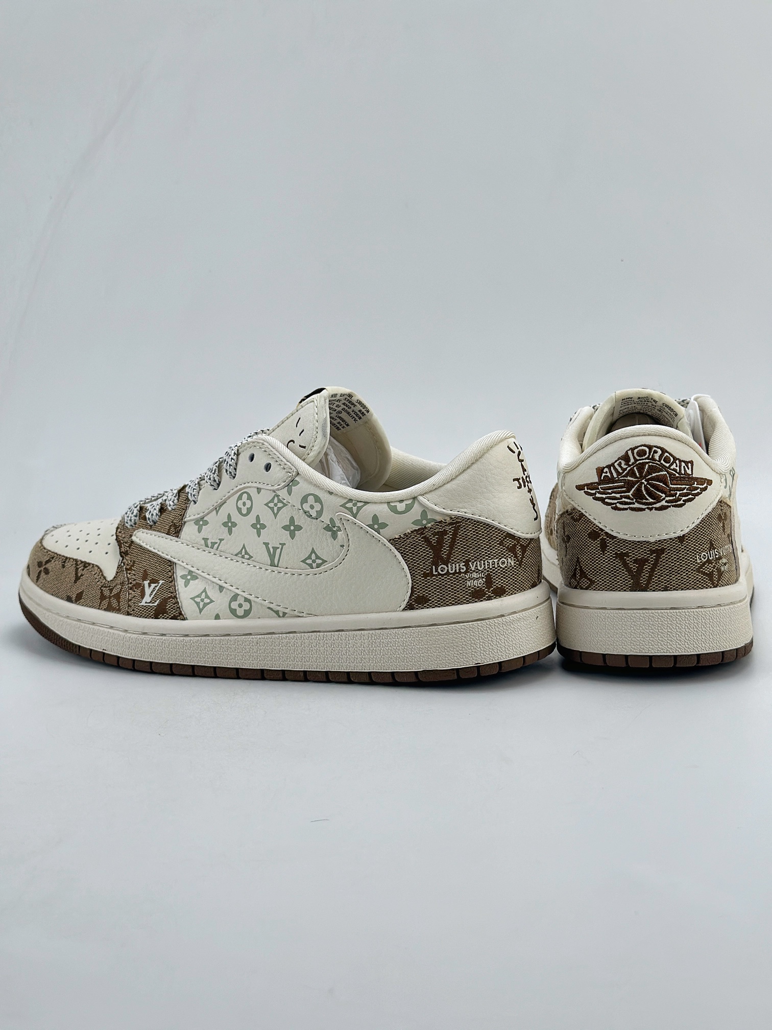 280 Air Jordan 1 Retro Low x Louis Vuitton x Travis Scott 三方联名满印白灰 SJ2068-102