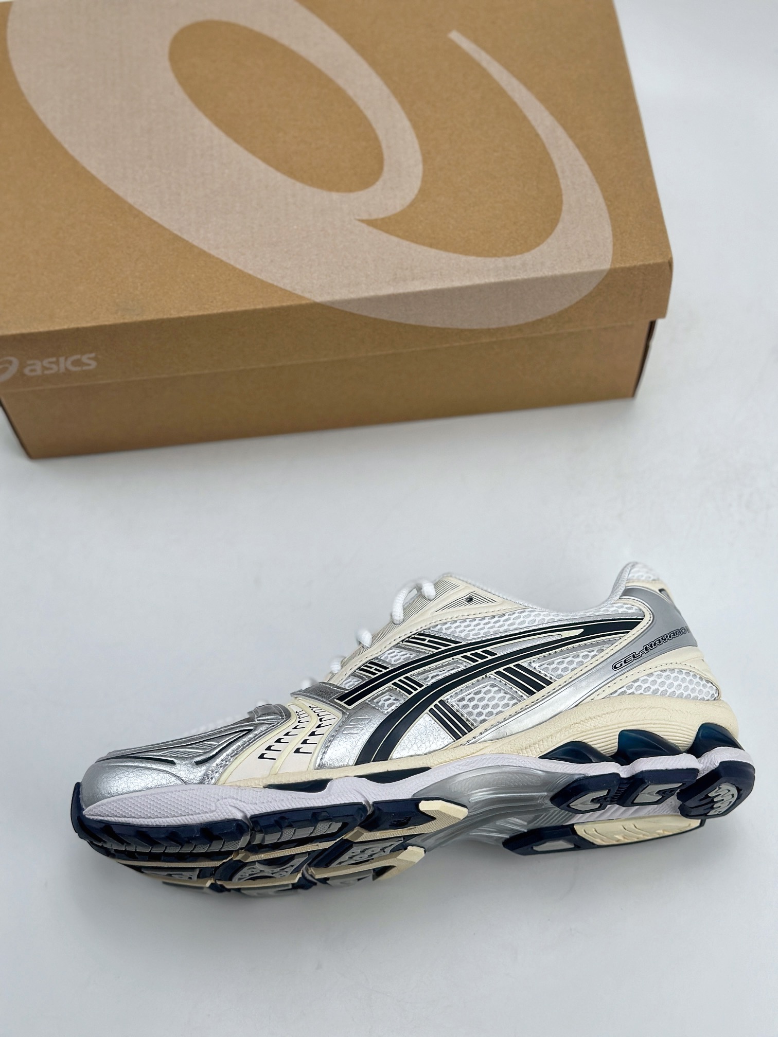 200 Asics Gel-Kayano 14 版本 亚瑟士运动休闲透气专业跑鞋  1201A056-109