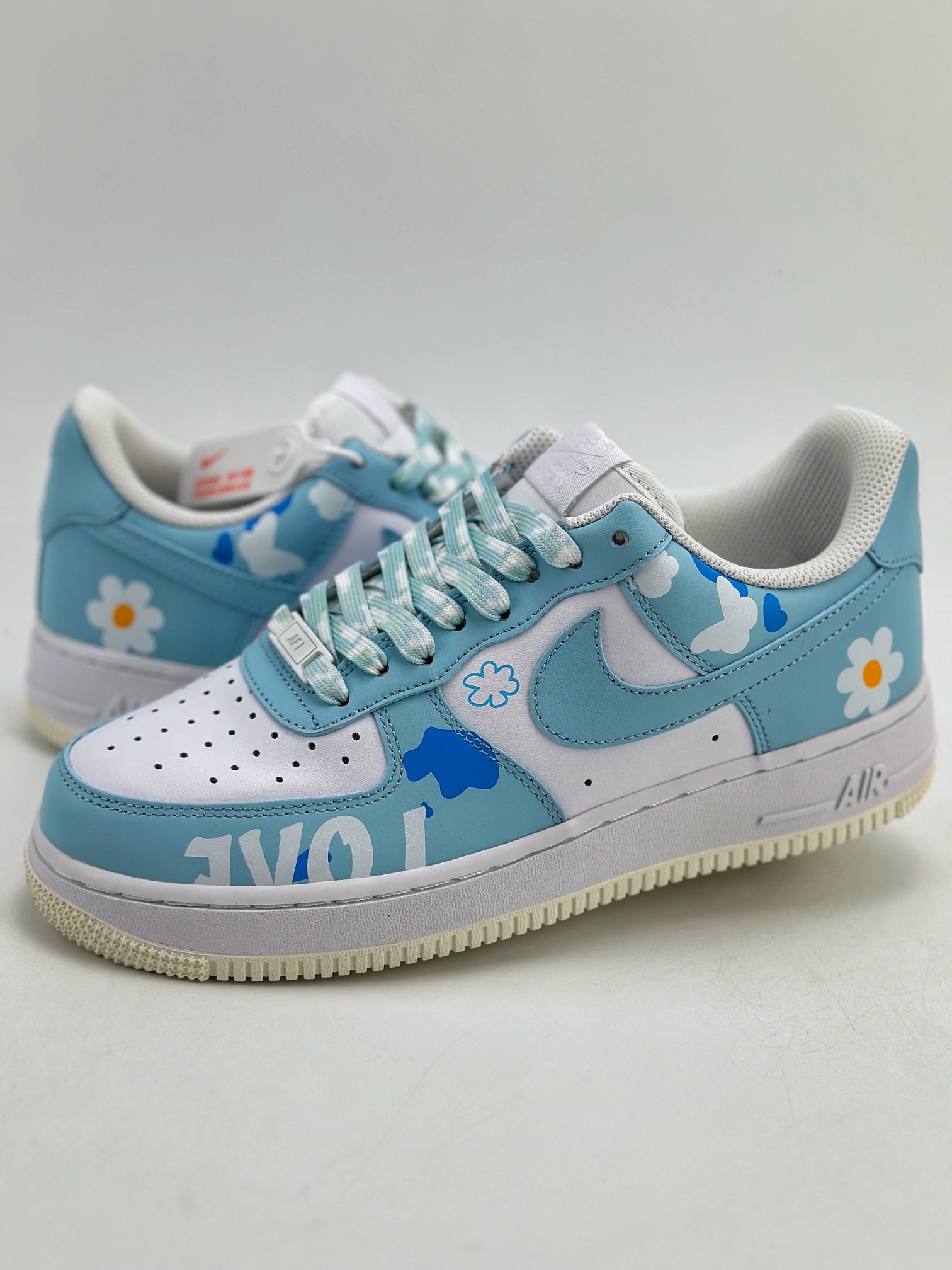 260 Nike Air Force 1 Low 07 野鹤制造 复古女孩 蝴蝶小花 CW2288-661
