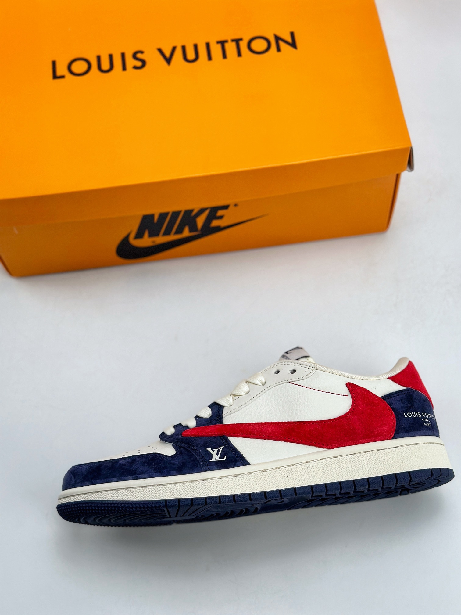 280 Travis Scott x Nike Air Jordan 1 Low x Louis Vuitton 三方联名 YQ2088-670