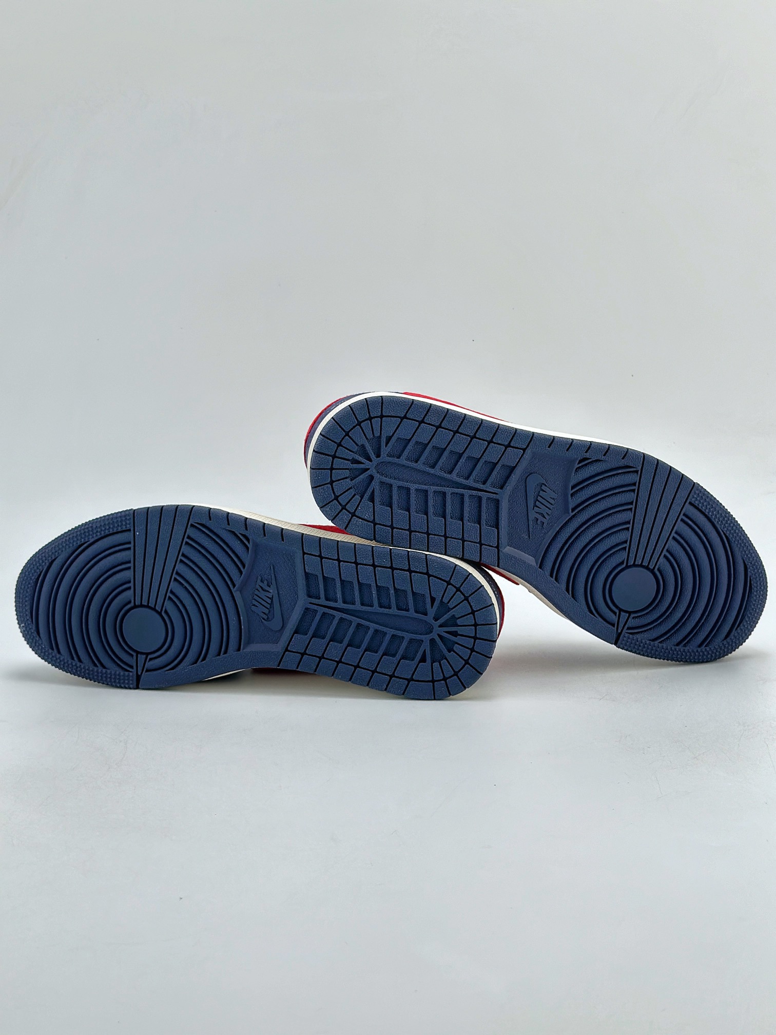280 Travis Scott x Nike Air Jordan 1 Low x Louis Vuitton 三方联名 YQ2088-670