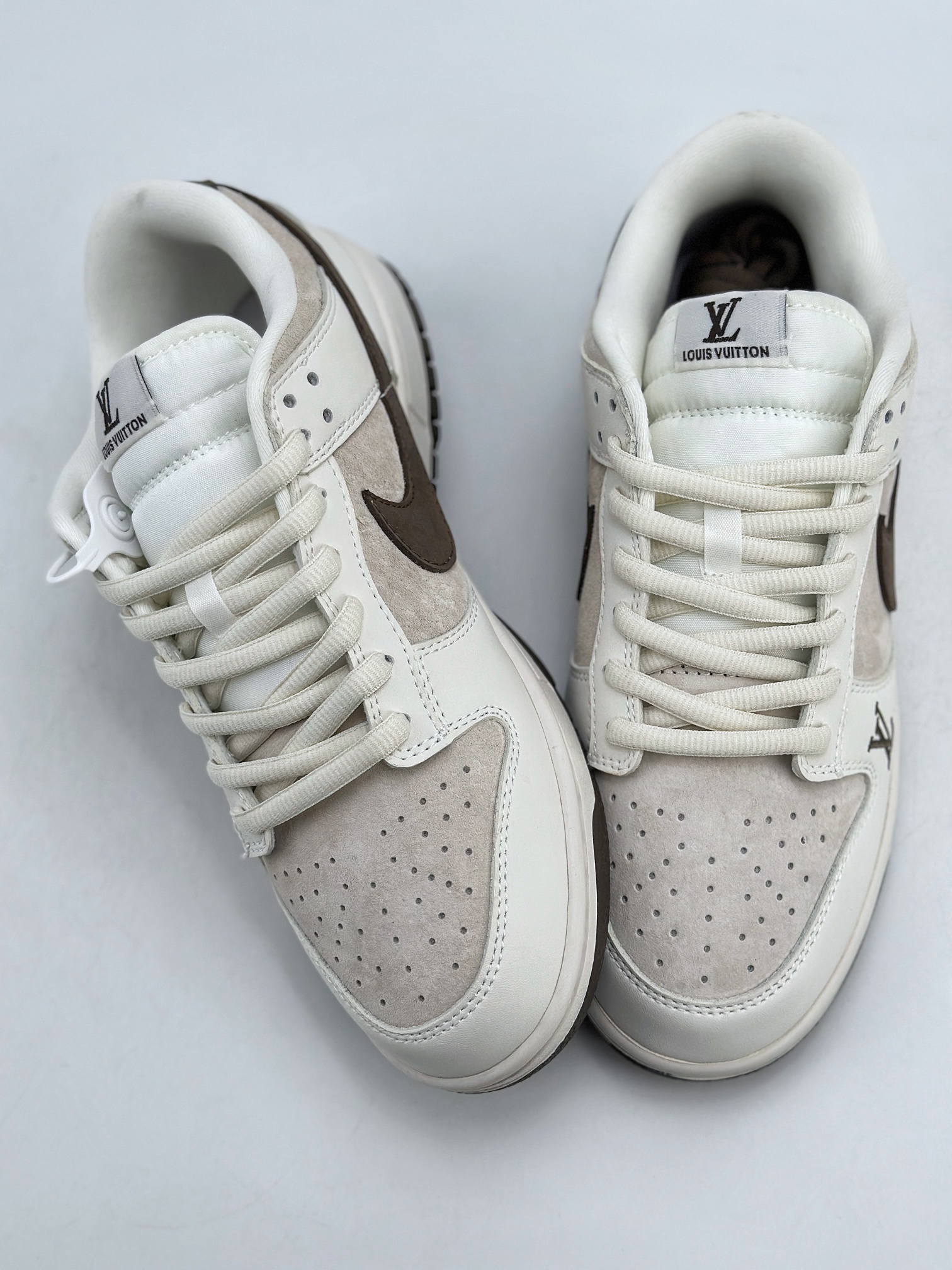 180 NIKE SB Dunk Low x Louis Vuitton 白棕 LV6188-001