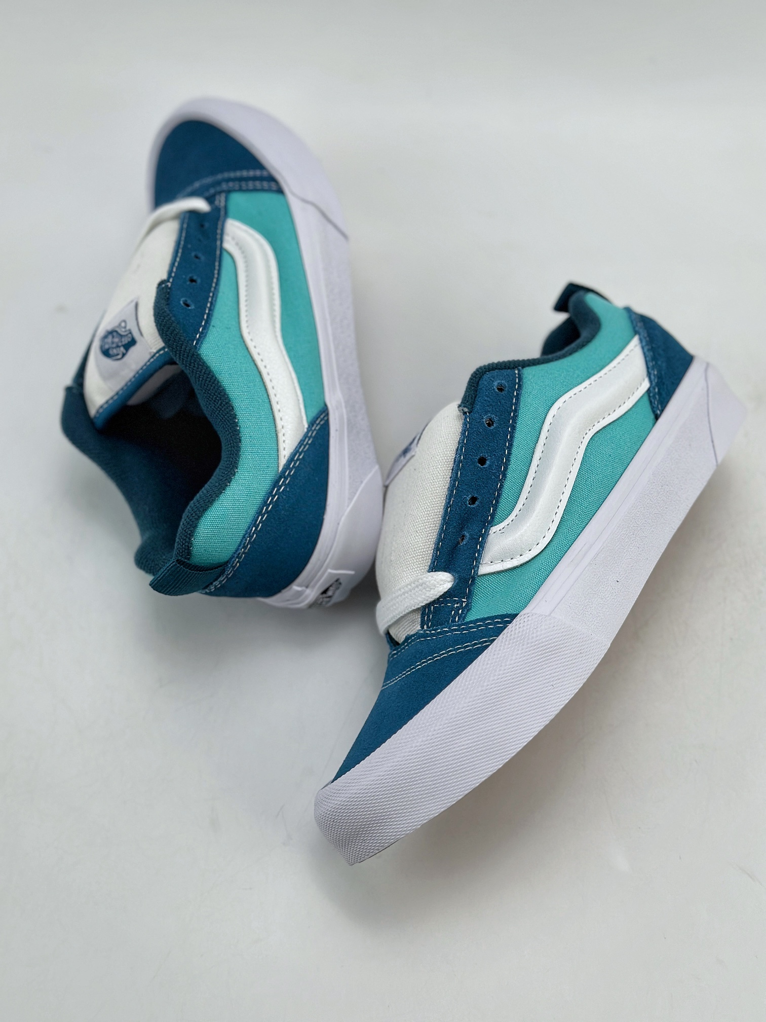 140 Vans Knu Skool 面包鞋经典舒适 膨体鞋舌 VNOOOCSOBER