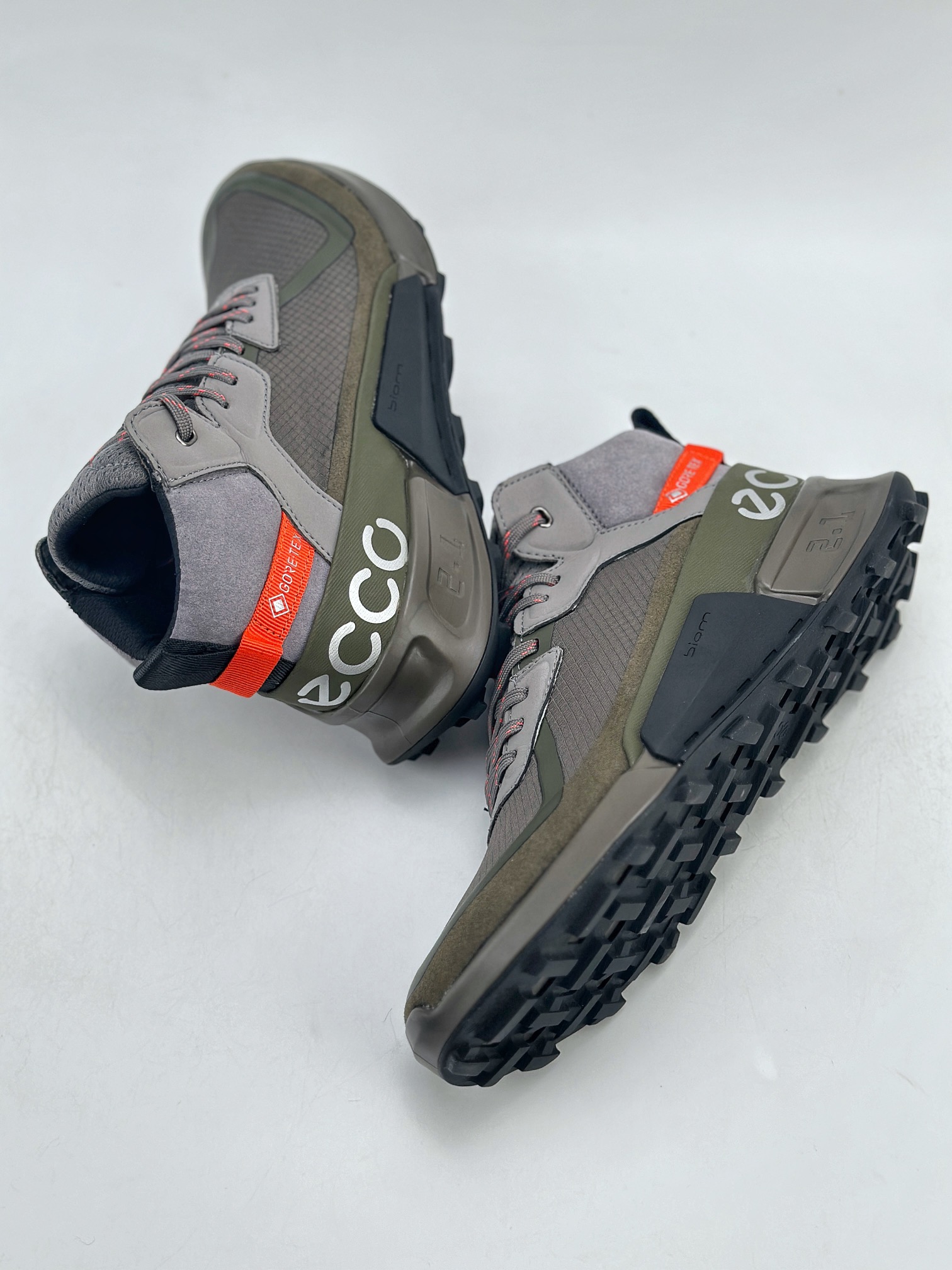 320 ECCO/爱步 运动跑鞋/休闲鞋 品质 钢印Logo 独家官网订制