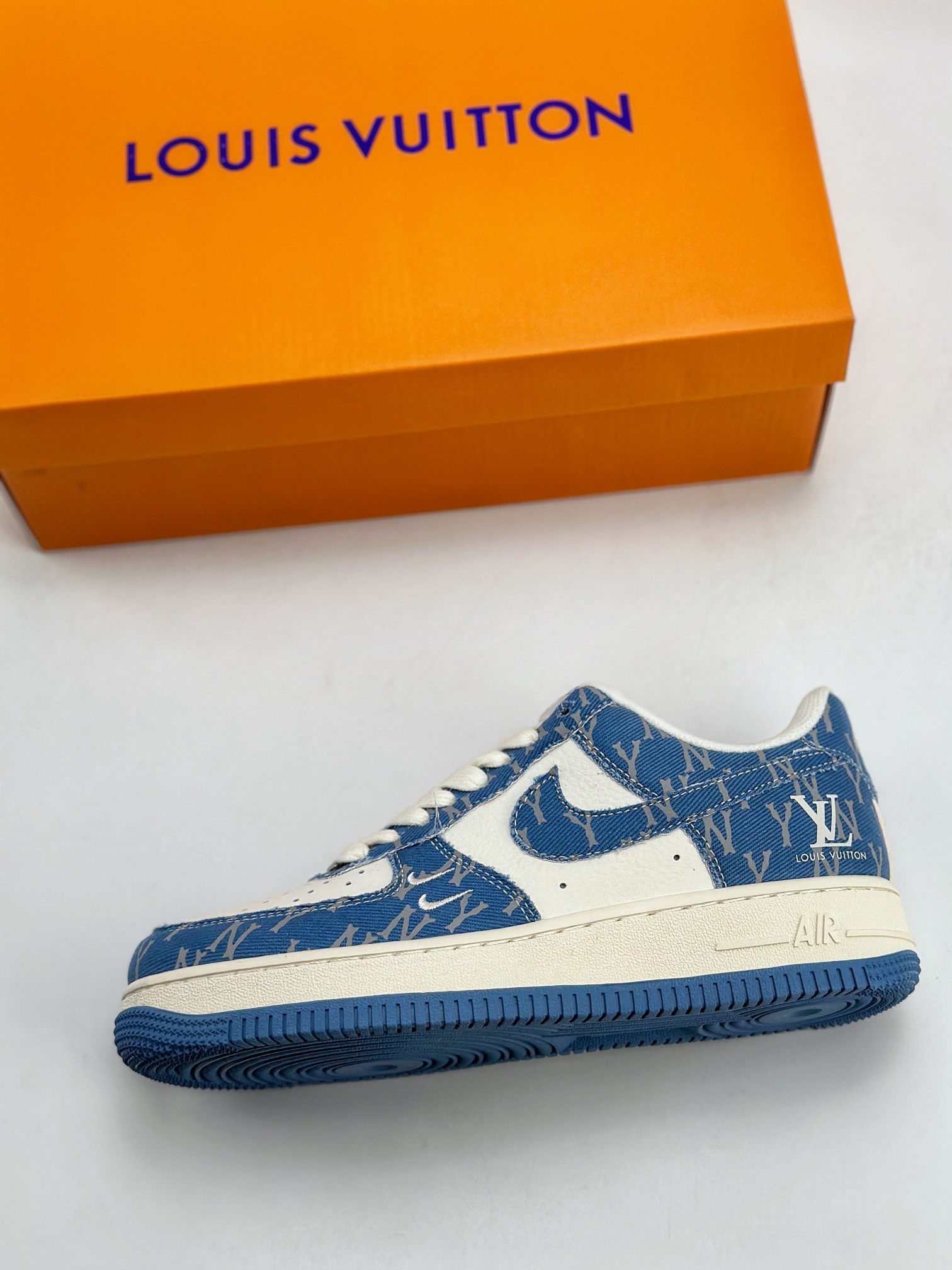 260 Nike Air Force 1 Low 07 x MLB 白蓝牛仔布 HD1968-028