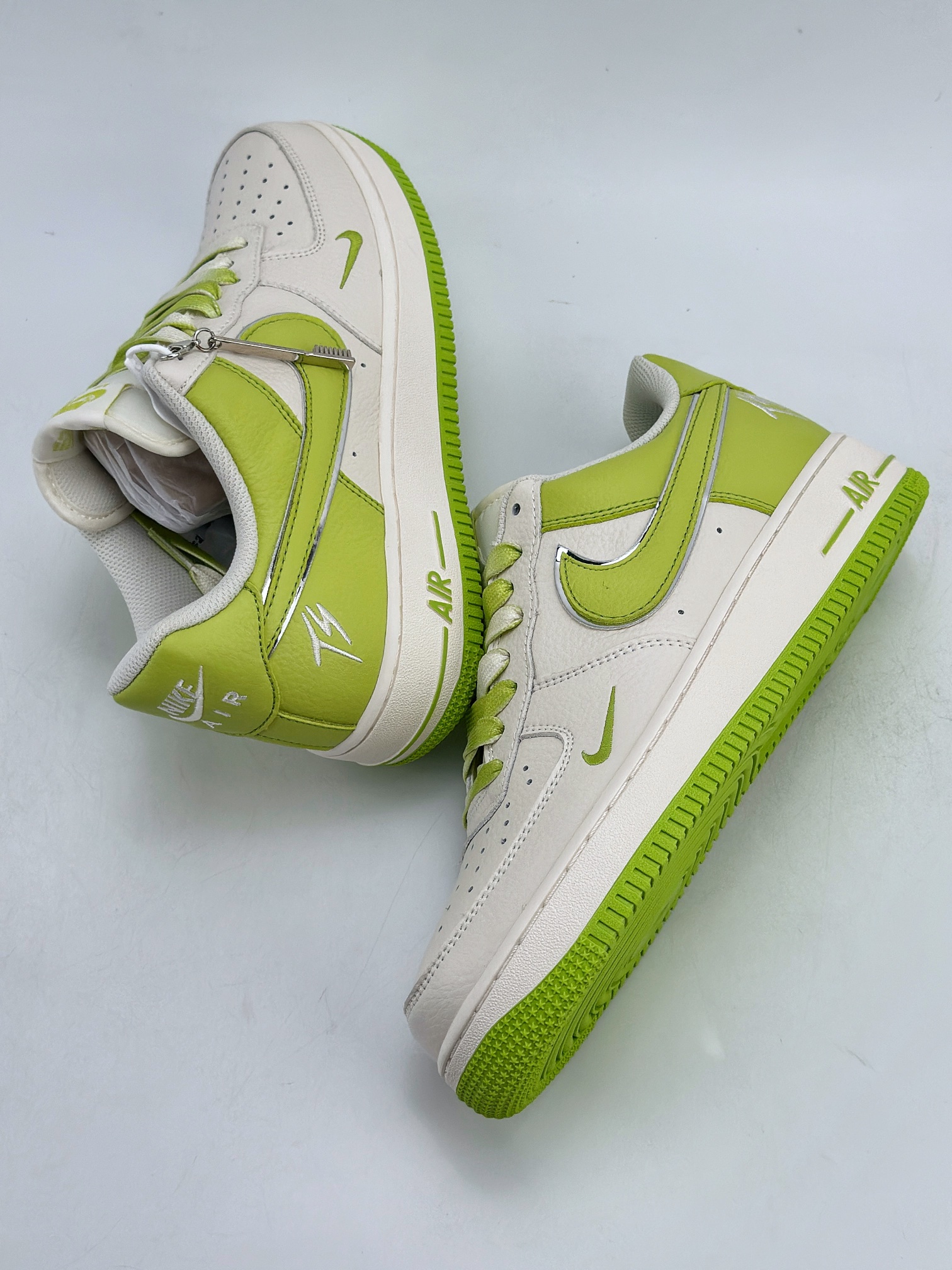 220 Nike Air Force 1 Low 07 x Travis Scott 苹果绿 IO5636-222