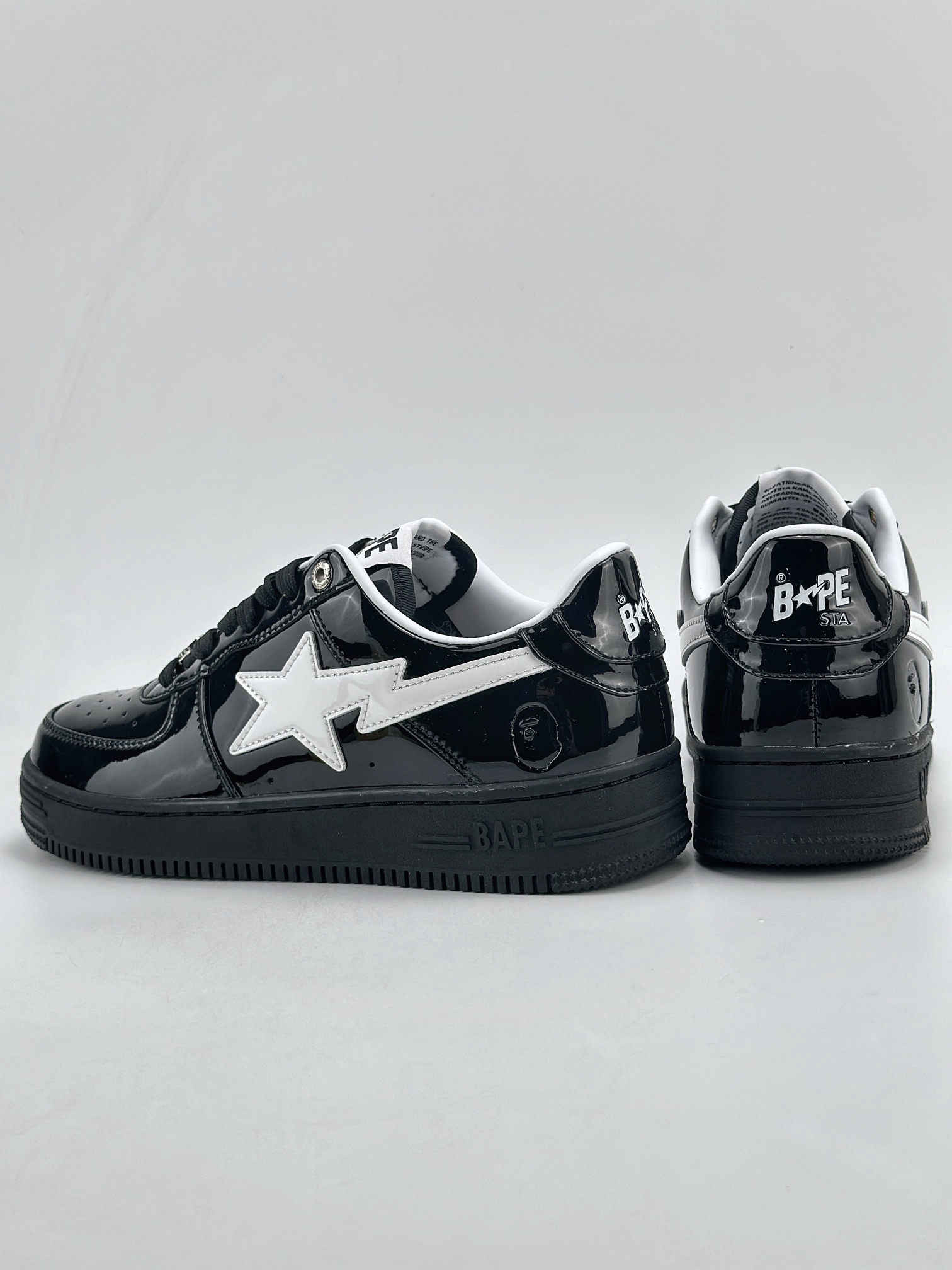 200 Nike Air Force 1 Low 07 x BAPE 黑白漆皮 1K30191302